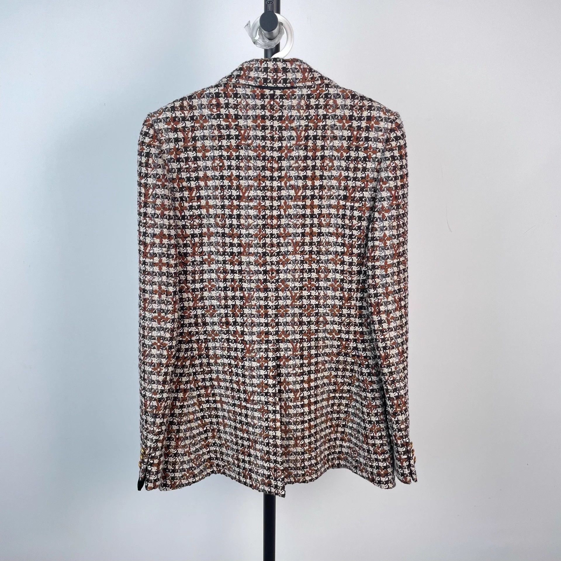 Louis Vuitton LV tweed blazer women's size 34 logo-lined tags & dust bag Size XS / US 0-2 / IT 36-38 - 2 Thumbnail