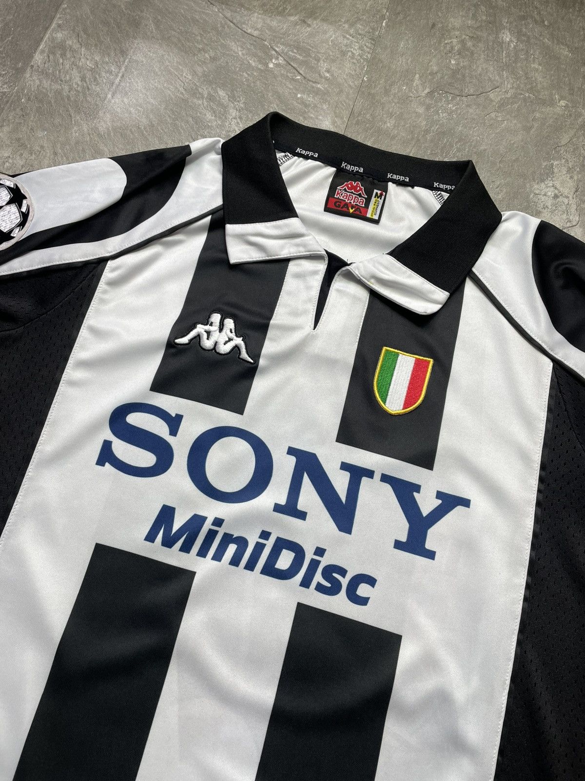 Kappa Kappa Juventus Zidane 1997 1998 Champions League Rare Jersey Size US M / EU 48-50 / 2 - 3 Thumbnail