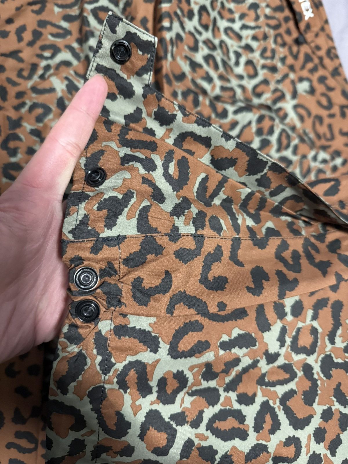 Supreme Supreme yellow leopard gore tex taped seam pant Size US 32 / EU 48 - 6 Thumbnail
