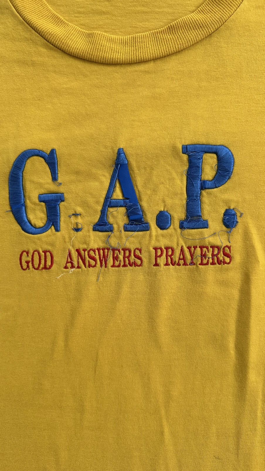 Vintage VINTAGS GAP (GOD ANSWERS PRAYERS) TEE Size US XXL / EU 58 / 5 - 2 Thumbnail