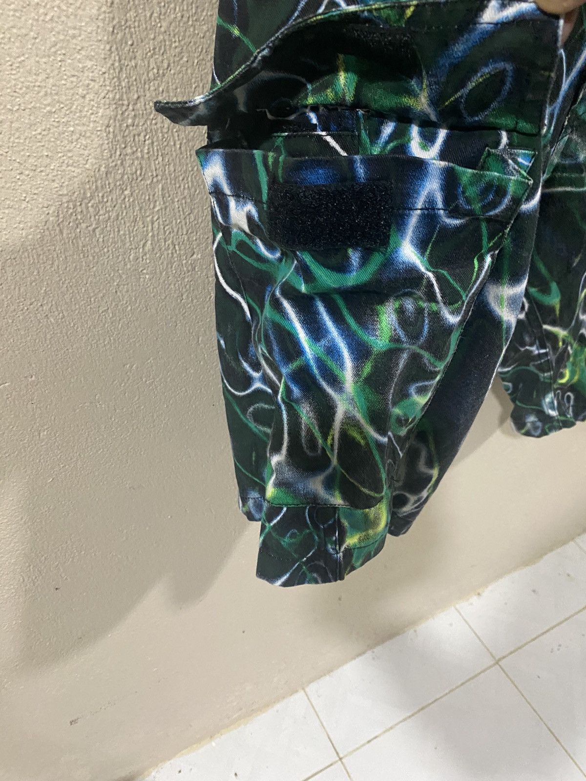 Japanese Brand Hikari Abstract Shorts Rarest Size US 30 / EU 46 - 4 Thumbnail