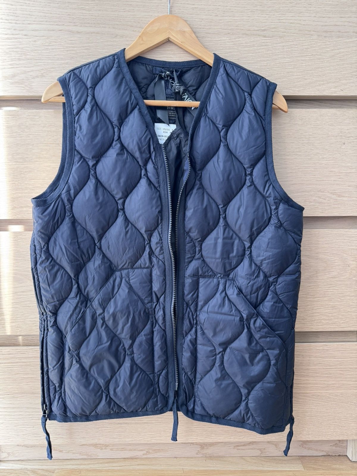 TAION Taion Military V-Neck Soft Shell Down Vest Size US S / EU 44-46 / 1 - 1 Thumbnail