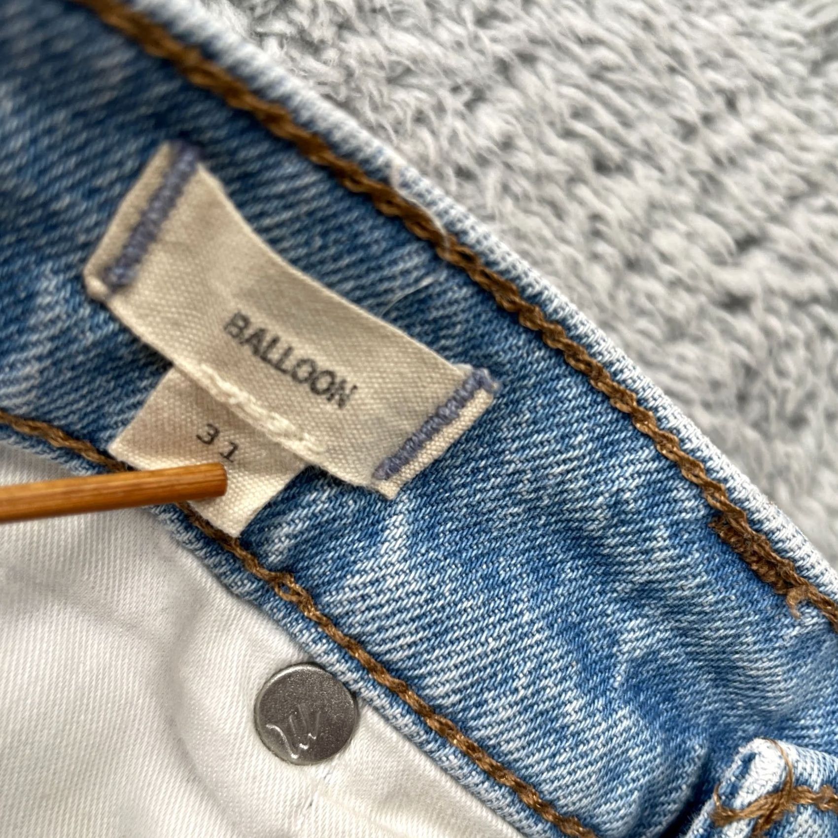 Madewell Madewell Jeans Women 31 Blue Balloon Baggy Denim Cotton Stretch Distressed Light Shirt Size 24" / US 00 / IT 34 - 4 Thumbnail
