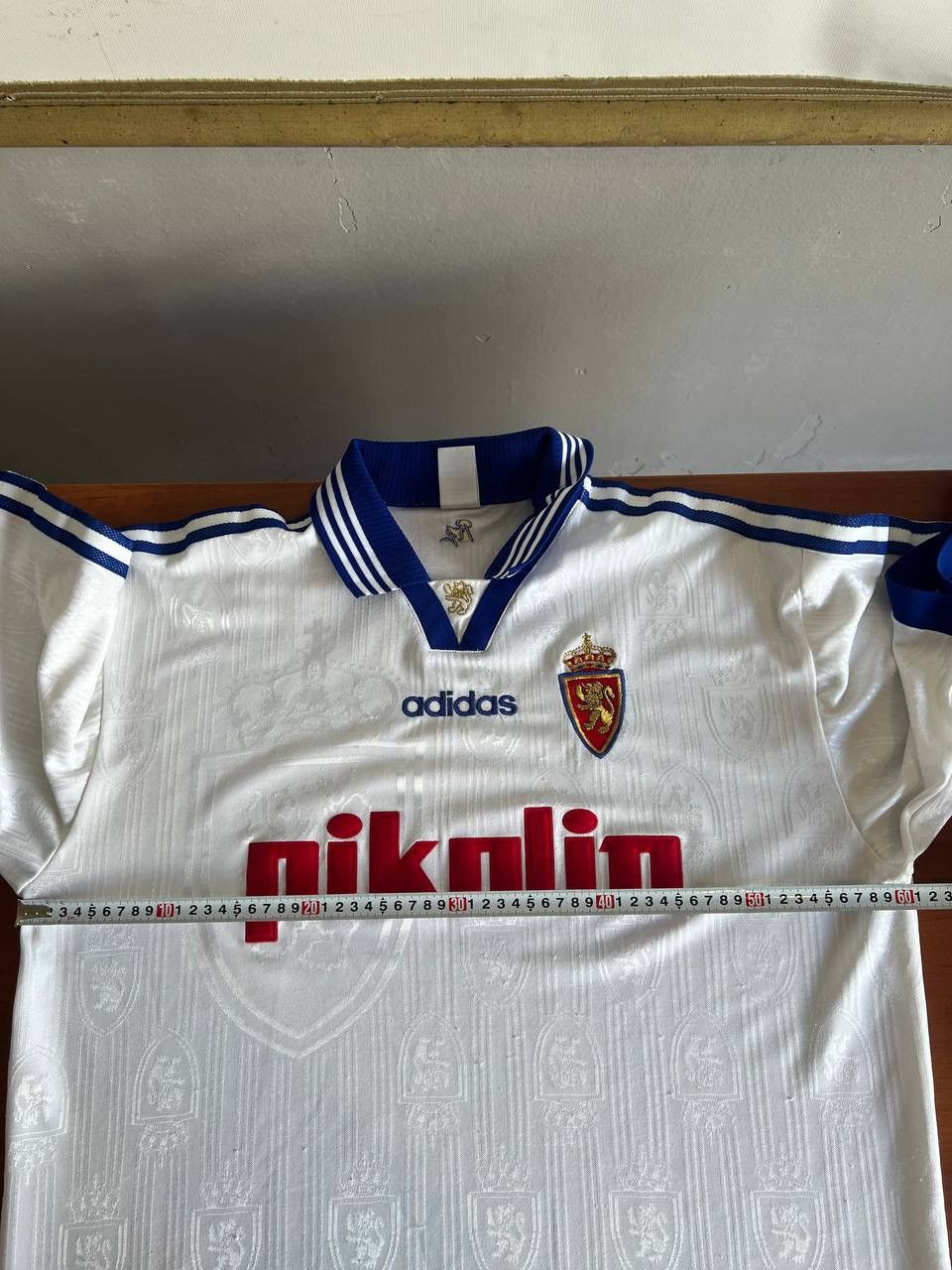 Vintage 1997/98 REAL ZARAGOZA HOME SOCCER JERSEY FOOTBALL SHIRT SZ L Size US L / EU 52-54 / 3 - 17 Thumbnail