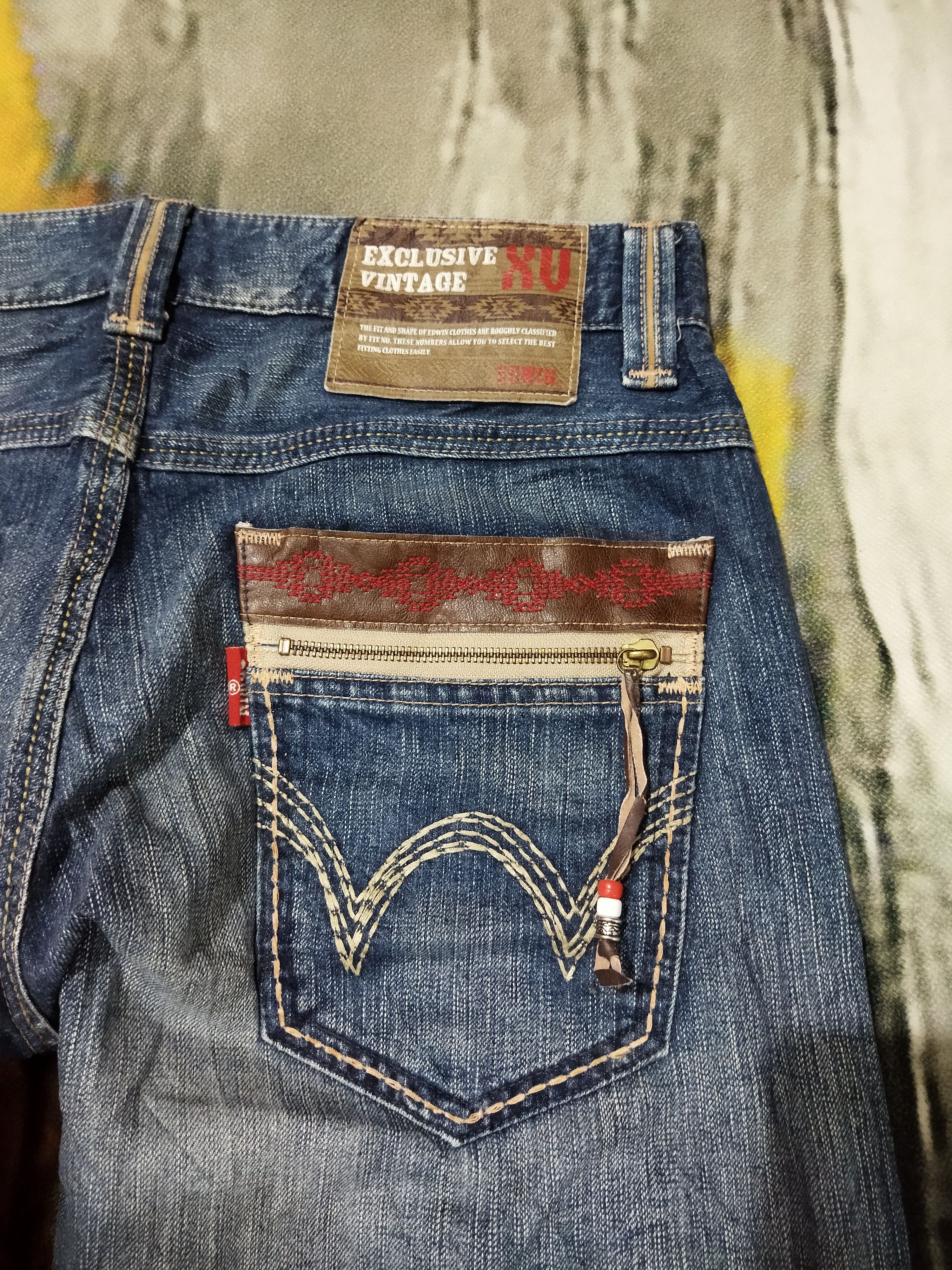 Edwin VINTAGE EDWIN 444XVS DISTRESSED FADED BLUE JEANS PANTS Size US 33 - 10 Thumbnail