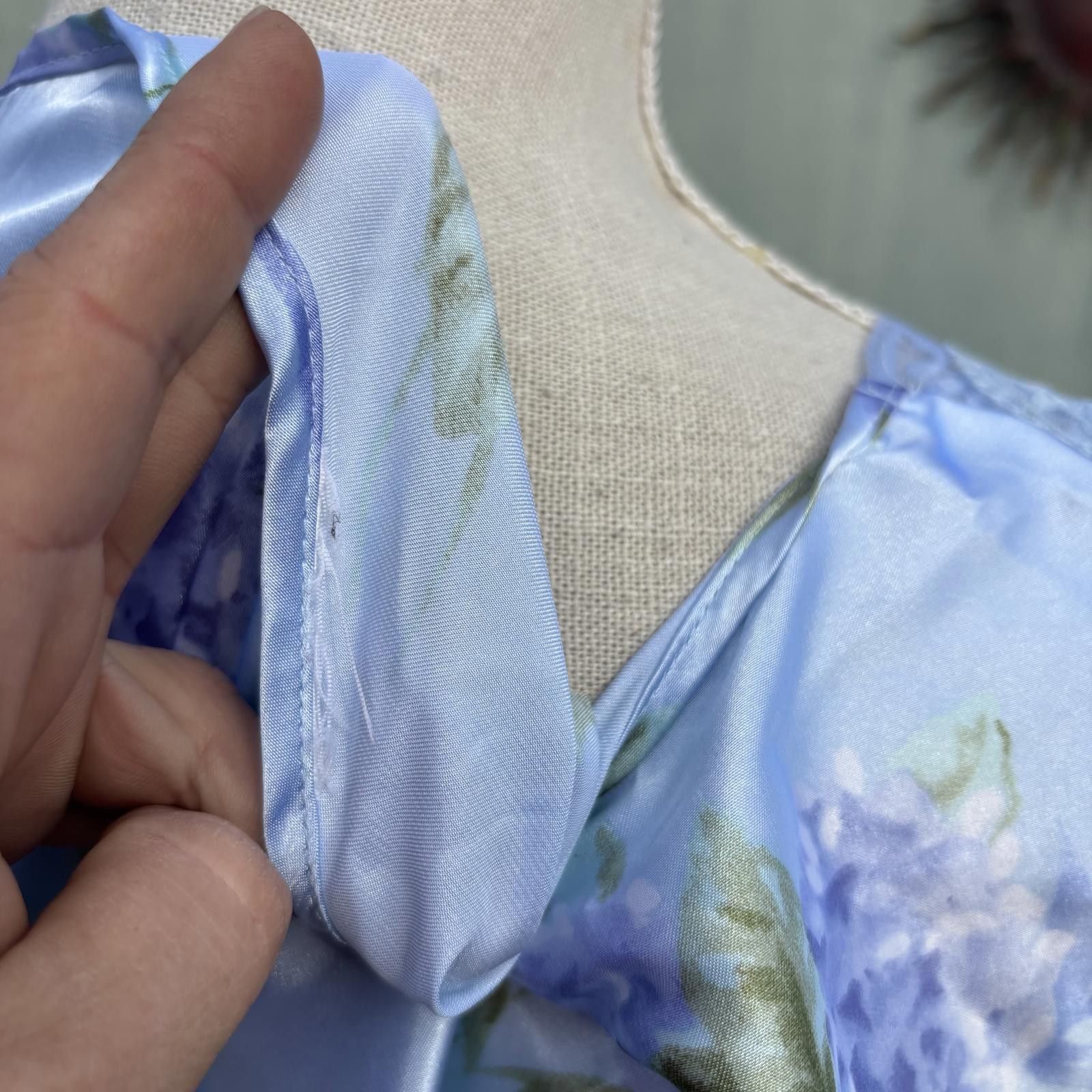 Other Vtg 90s Satin lace floral nightgown Size ONE SIZE - 5 Thumbnail
