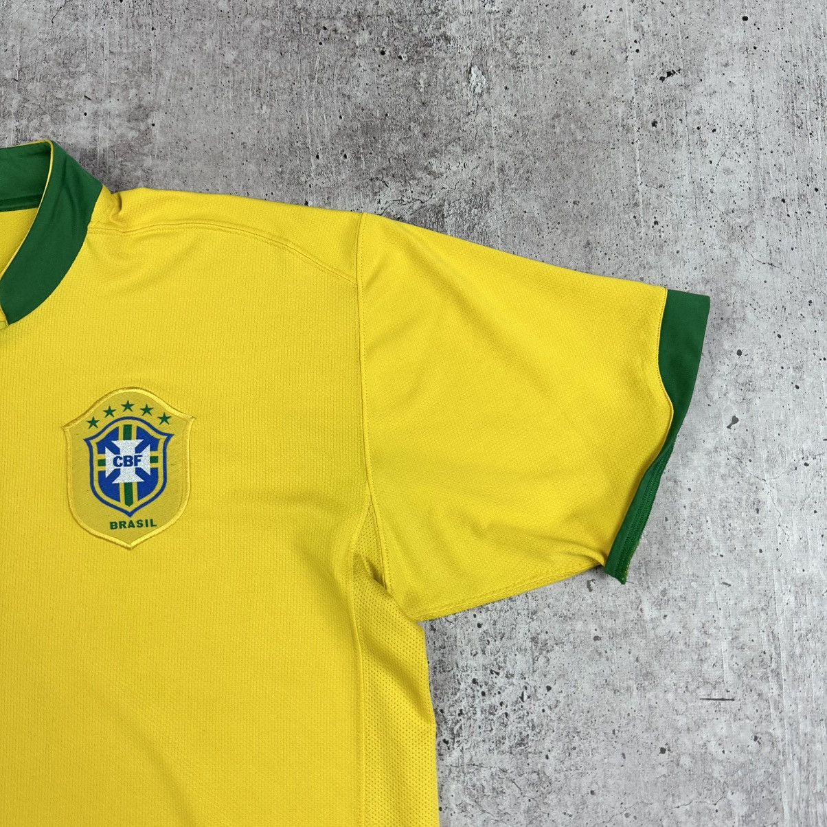 Nike 2006 Nike Brazil National Team Vintage Soccer Jersey Size US XXL / EU 58 / 5 - 2 Thumbnail