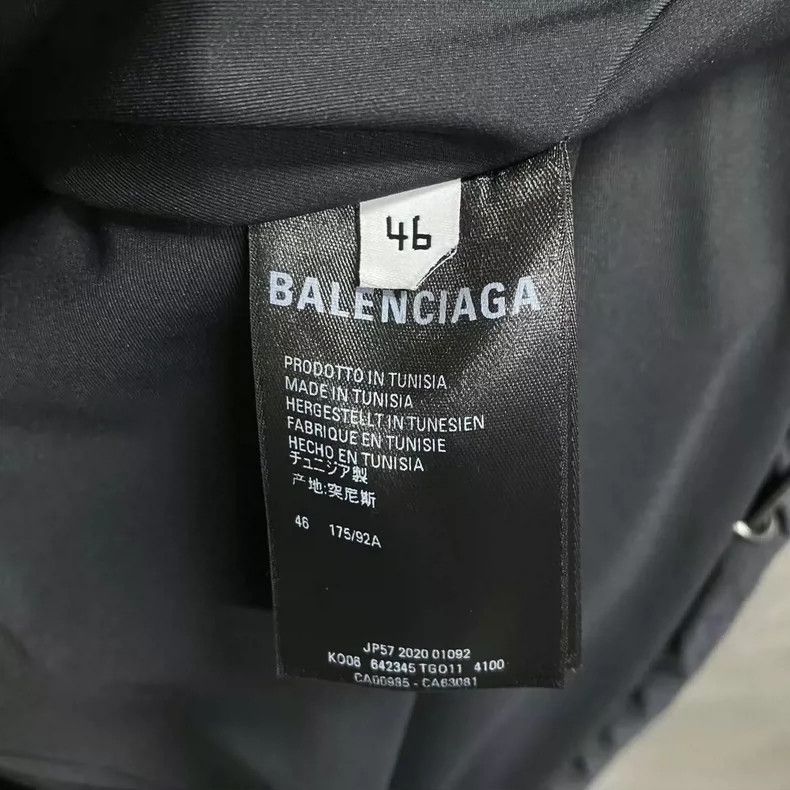 Balenciaga Balenciaga Black and white football printed logo down jack Size US S / EU 44-46 / 1 - 3 Thumbnail