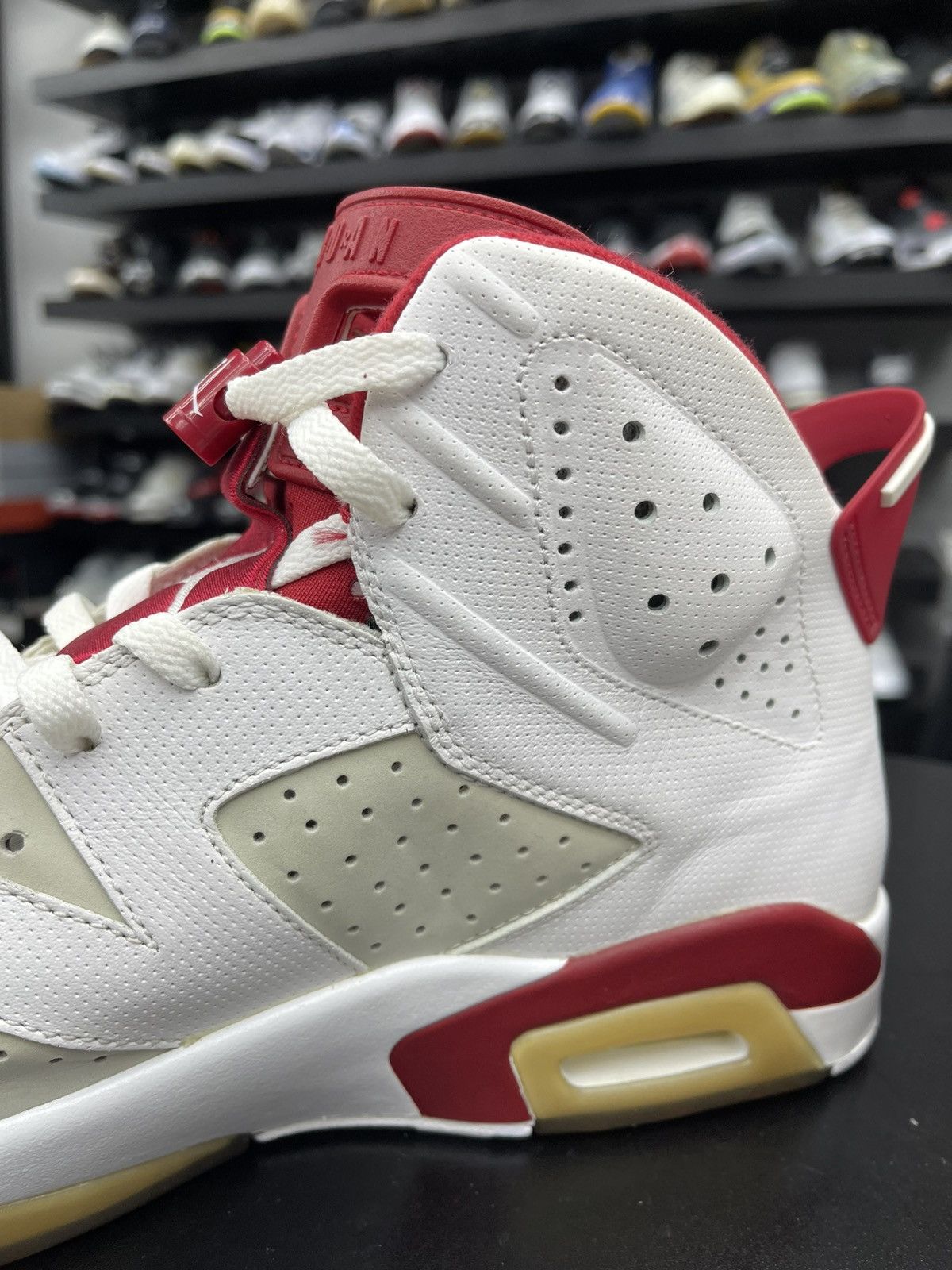 Jordan Brand Size 13 - Jordan 6 Alternate Hare CLEAN! Size US 13 / EU 46 - 7 Thumbnail
