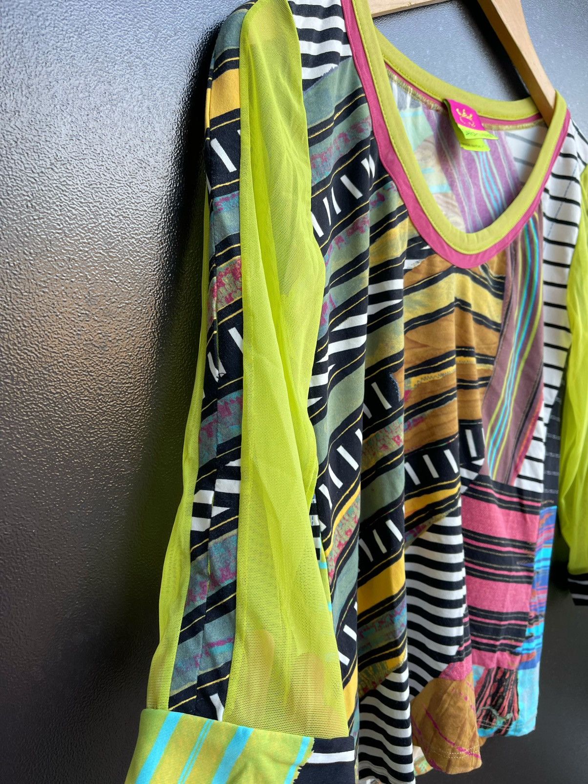 Y2K Vintage Save The Queen Color Block Striped Top, Women's — image 6 of 6