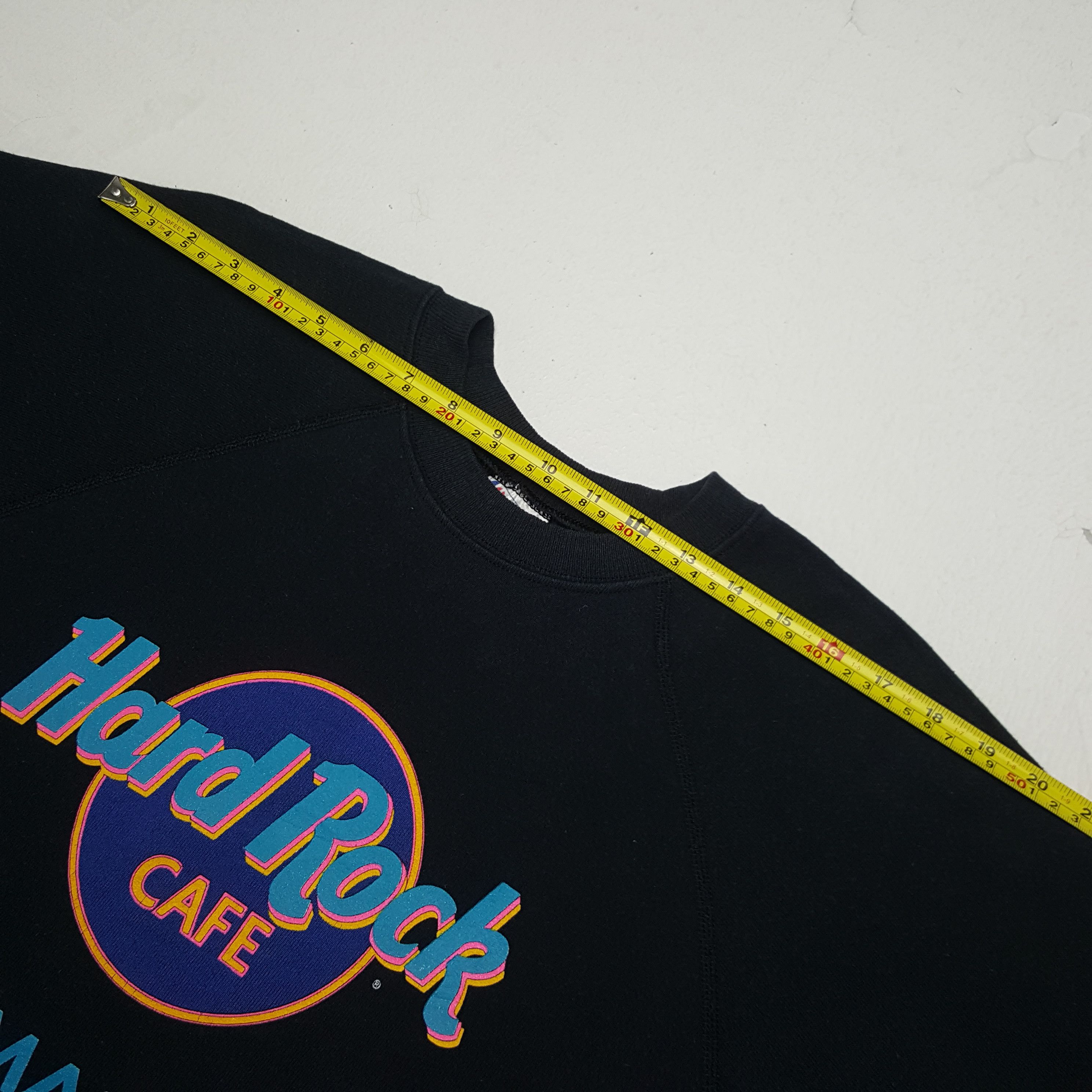 Hard Rock Cafe × Vintage Vintage 90's Hard Rock Cafe Maui Sweatshirt Size US S / EU 44-46 / 1 - 5 Thumbnail