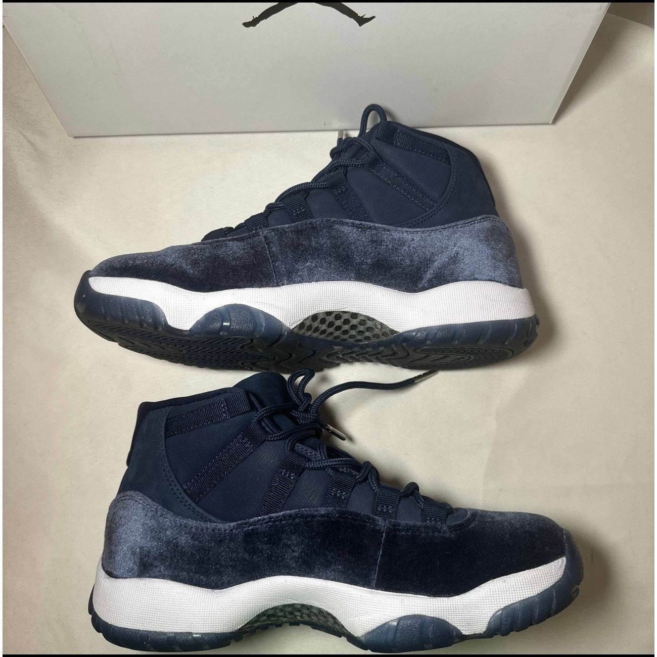 Jordan Brand × Nike Size 9 Air Jordan 11 Retro Midnight Navy Velvet Womens Shoes Size US 9 / IT 39 - 3 Thumbnail
