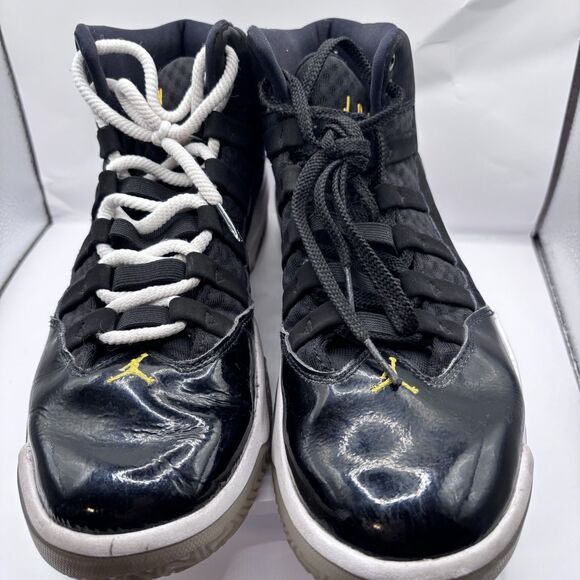 Jordan Brand Jordan Max Aura Black White Gold Basketball Shoes Men 10.5 Size US 10.5 / EU 43-44 - 2 Thumbnail