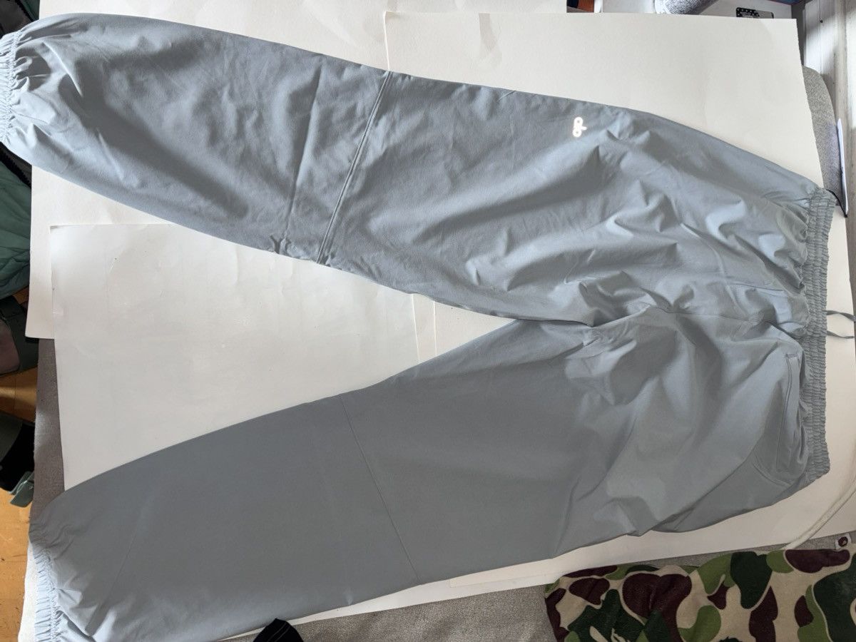 Alo Yoga Alo set (2 items) NWT large jacket+ joggers Size US L / EU 52-54 / 3 - 6 Thumbnail