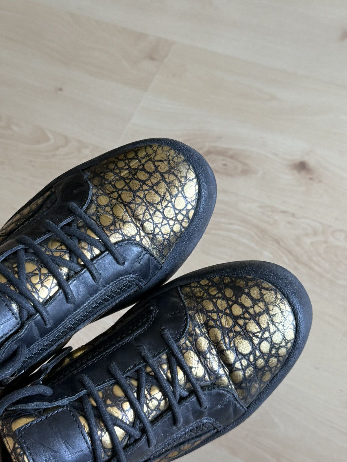Giuseppe Zanotti Giuseppe Zanotti Frankie low-top leather sneakers gold black Size US 8.5 / EU 41-42 - 5 Thumbnail