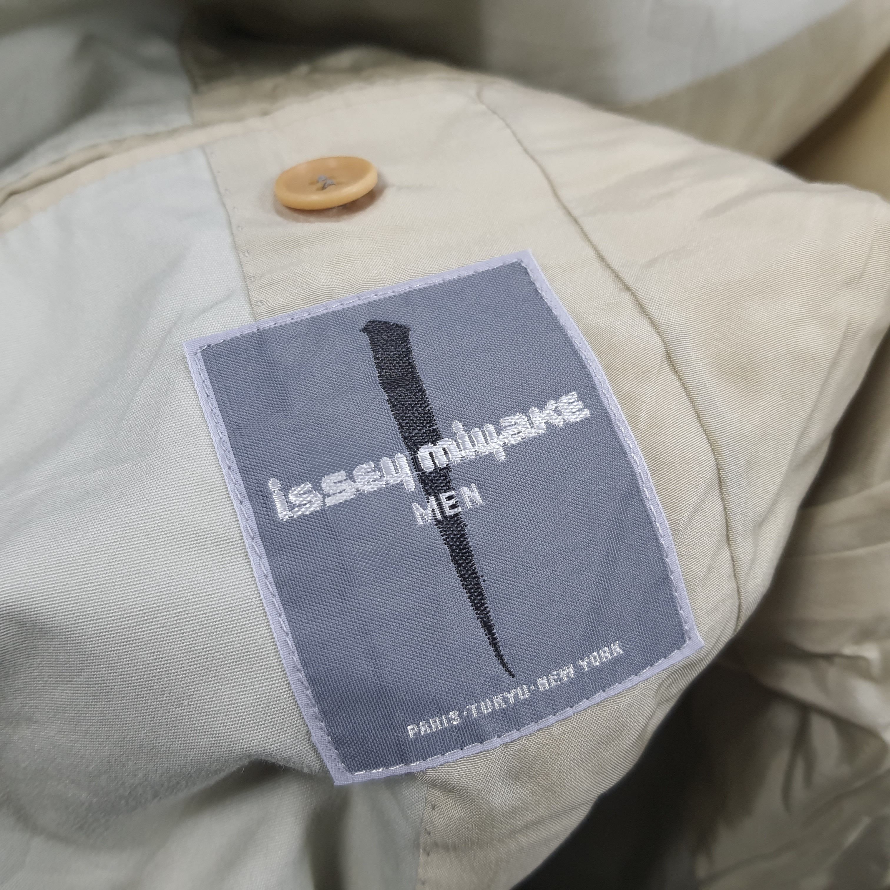 Issey Miyake × Japanese Brand × Vintage Vintage Issey Miyake Luxury Japanese Brand Blazers Size US M / EU 48-50 / 2 - 4 Thumbnail