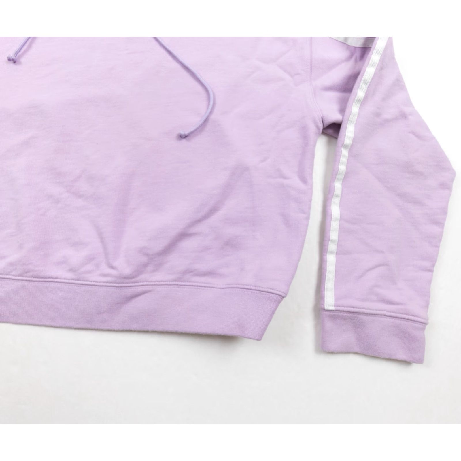 Adidas VINTAGE adidas Women's Pullover Hoodie Sweatshirt Casual Cropped Logo Purple M Size M / US 6-8 / IT 42-44 - 4 Thumbnail