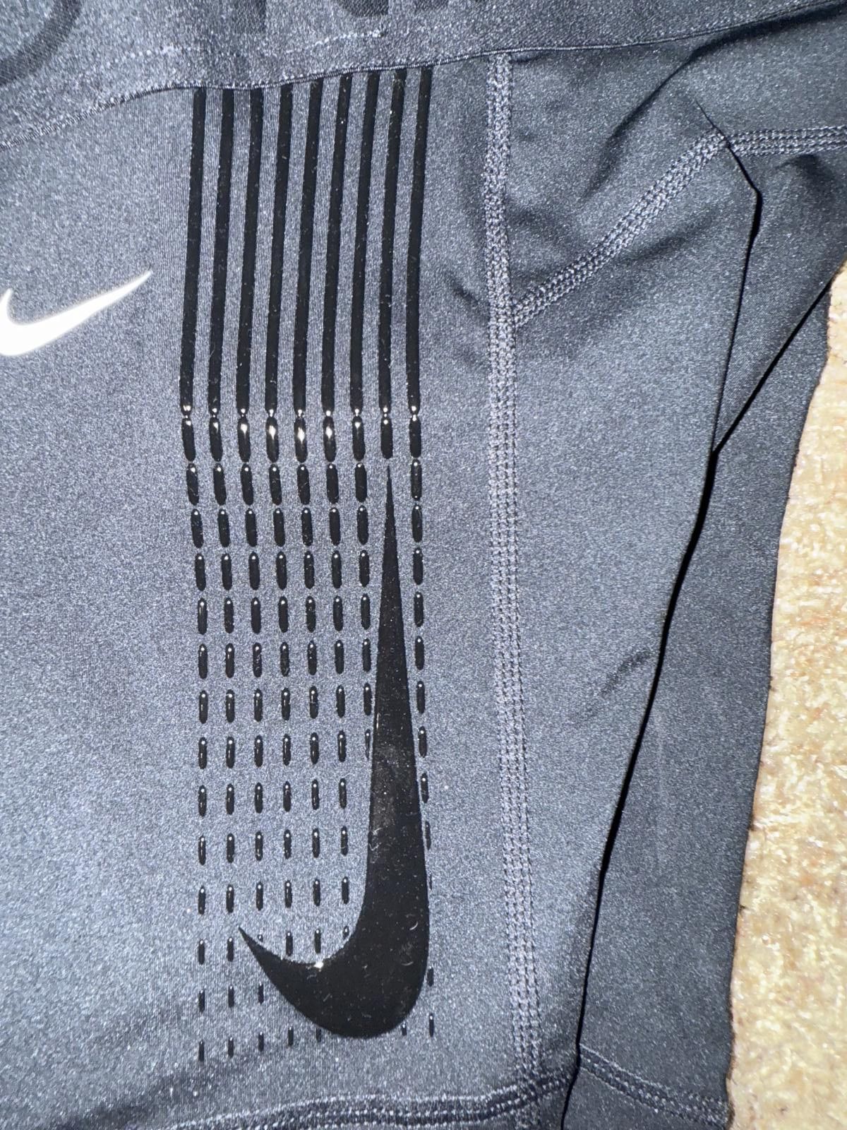 Nike Nike Pro Women's Mid-Rise 3” Biker Shorts Sample Size 28" / US 6 / IT 42 - 7 Thumbnail