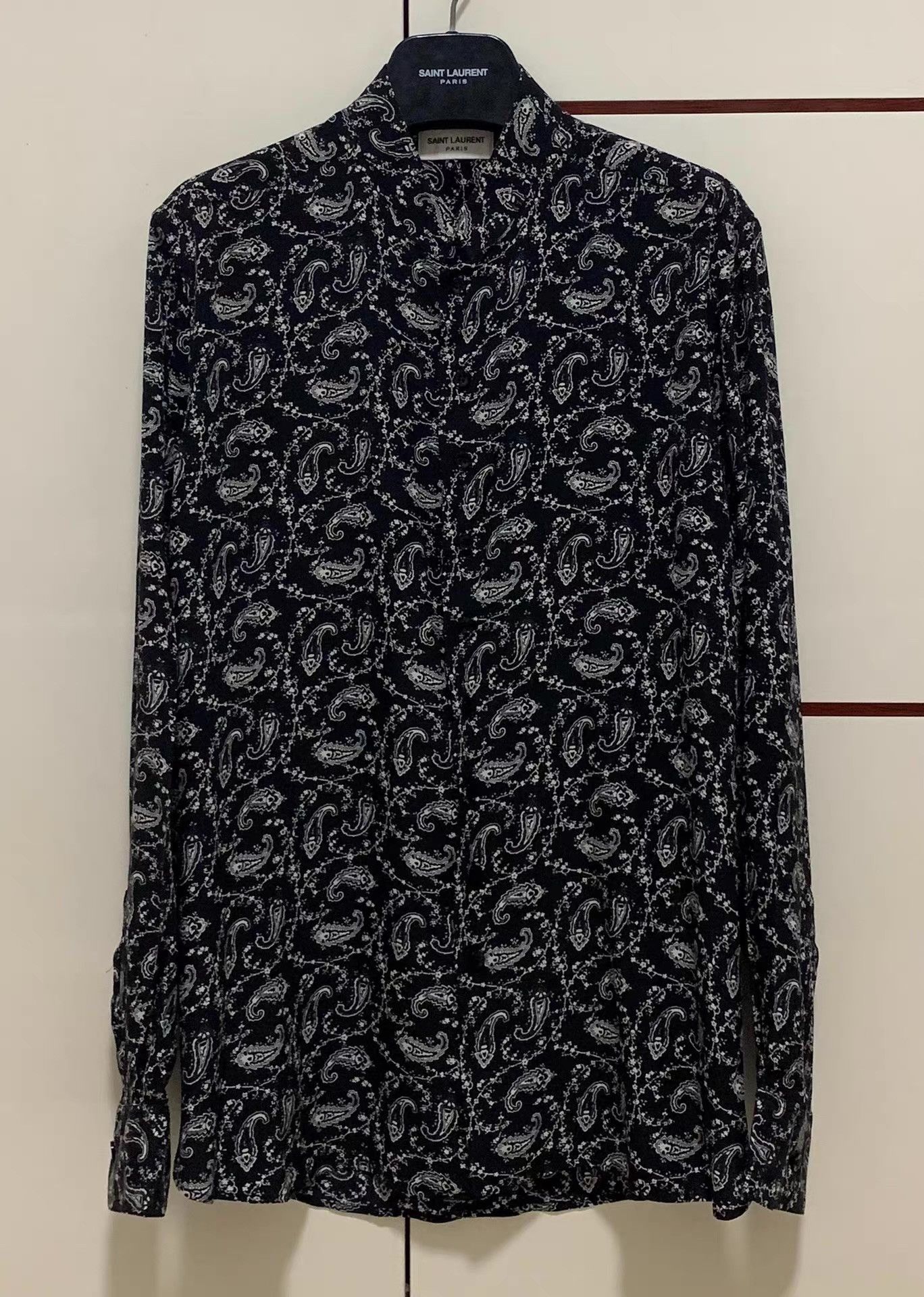 Saint Laurent Paris Saint Laurent SLP 15SS Silk Black &White Paisley Shirt Q12 Size US XS / EU 42 / 0 - 1 Thumbnail