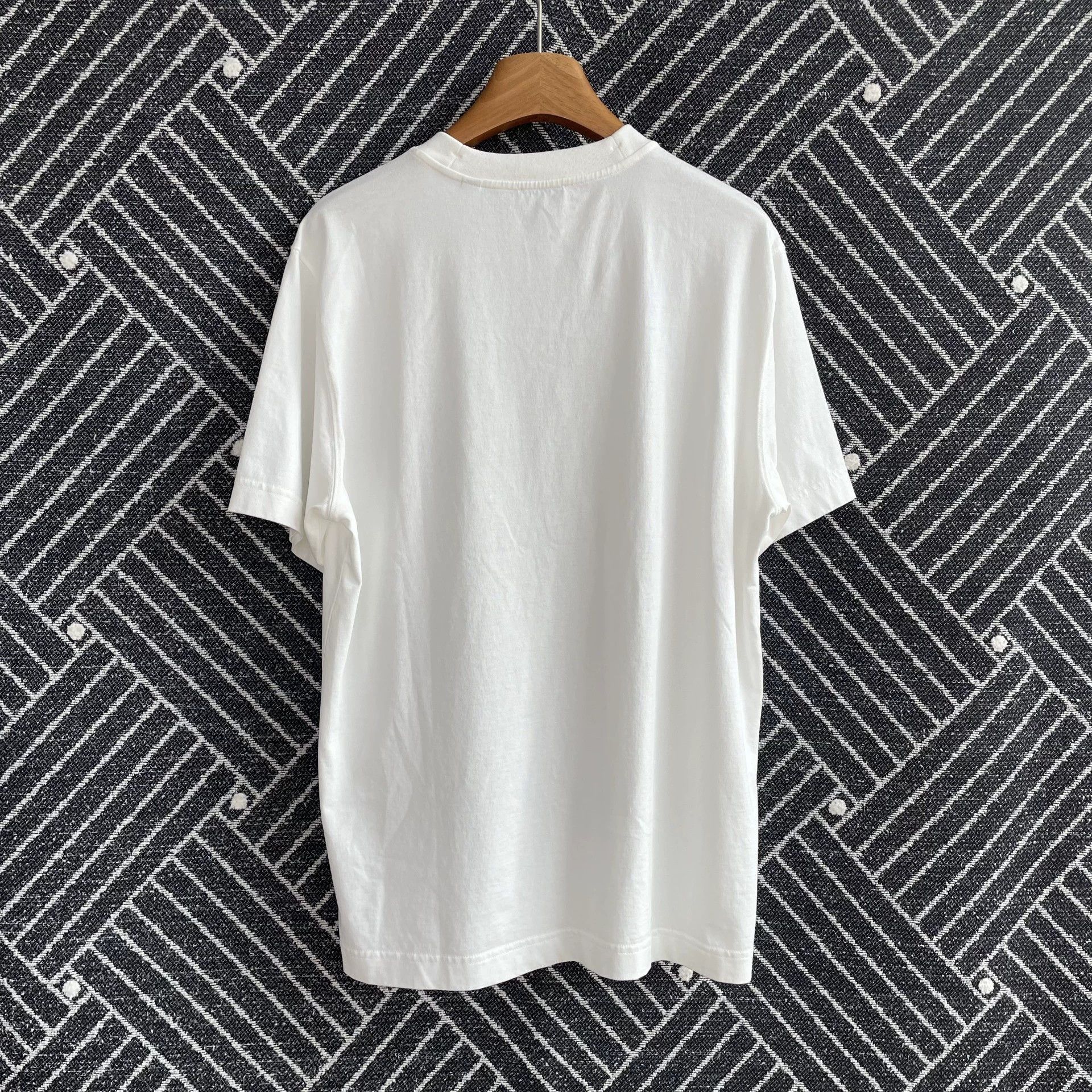 Burberry Burberry Equestrian Knight Check T-shirt Women's White L Size L / US 10 / IT 46 - 2 Thumbnail