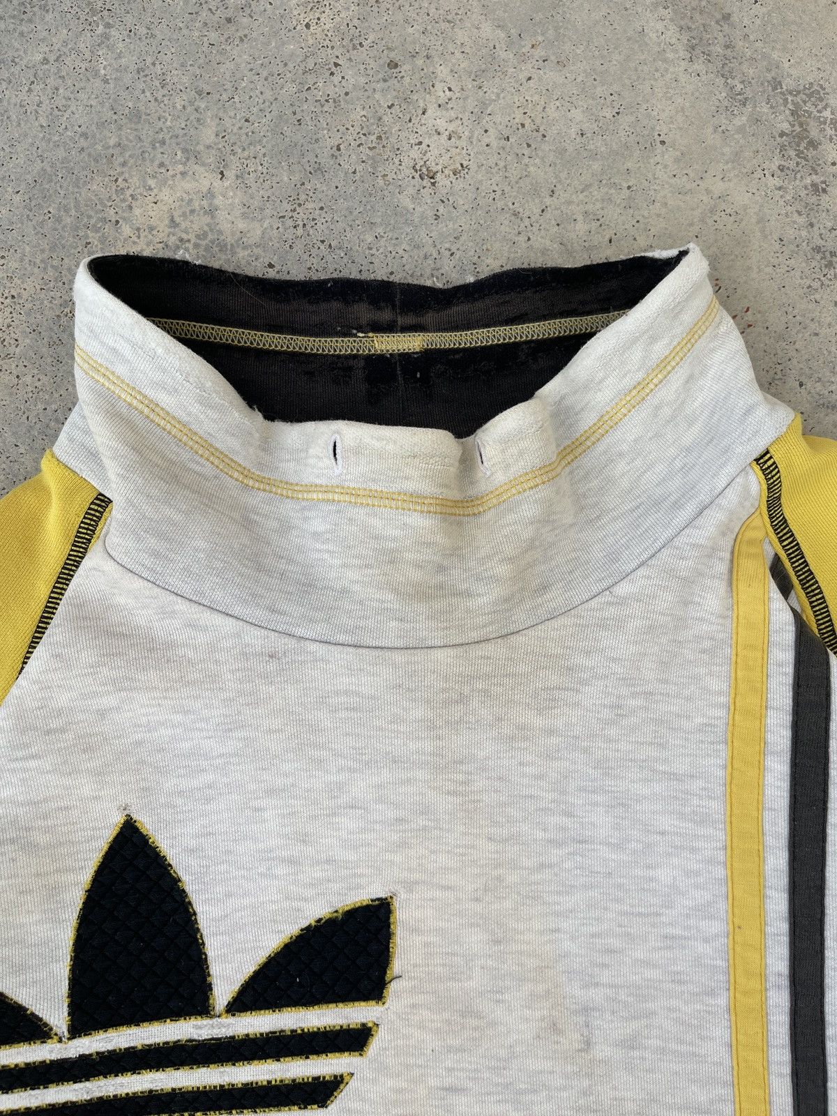 Adidas × Vintage Vintage 90s Adidas Trefoil Big Logo Sweatshirt Size US L / EU 52-54 / 3 - 14 Thumbnail