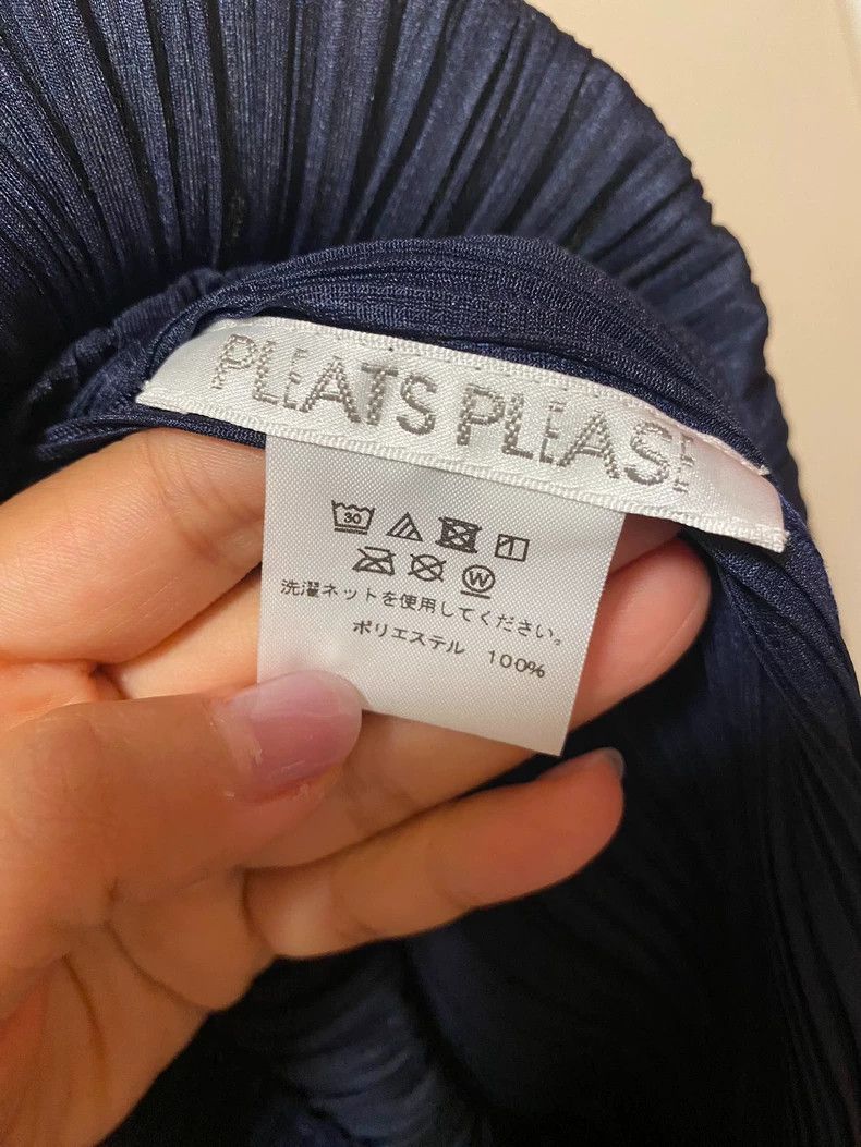 Issey Miyake Issey Miyake size:2 Deep blue iridescent dress Size S / US 4 / IT 40 - 2 Thumbnail