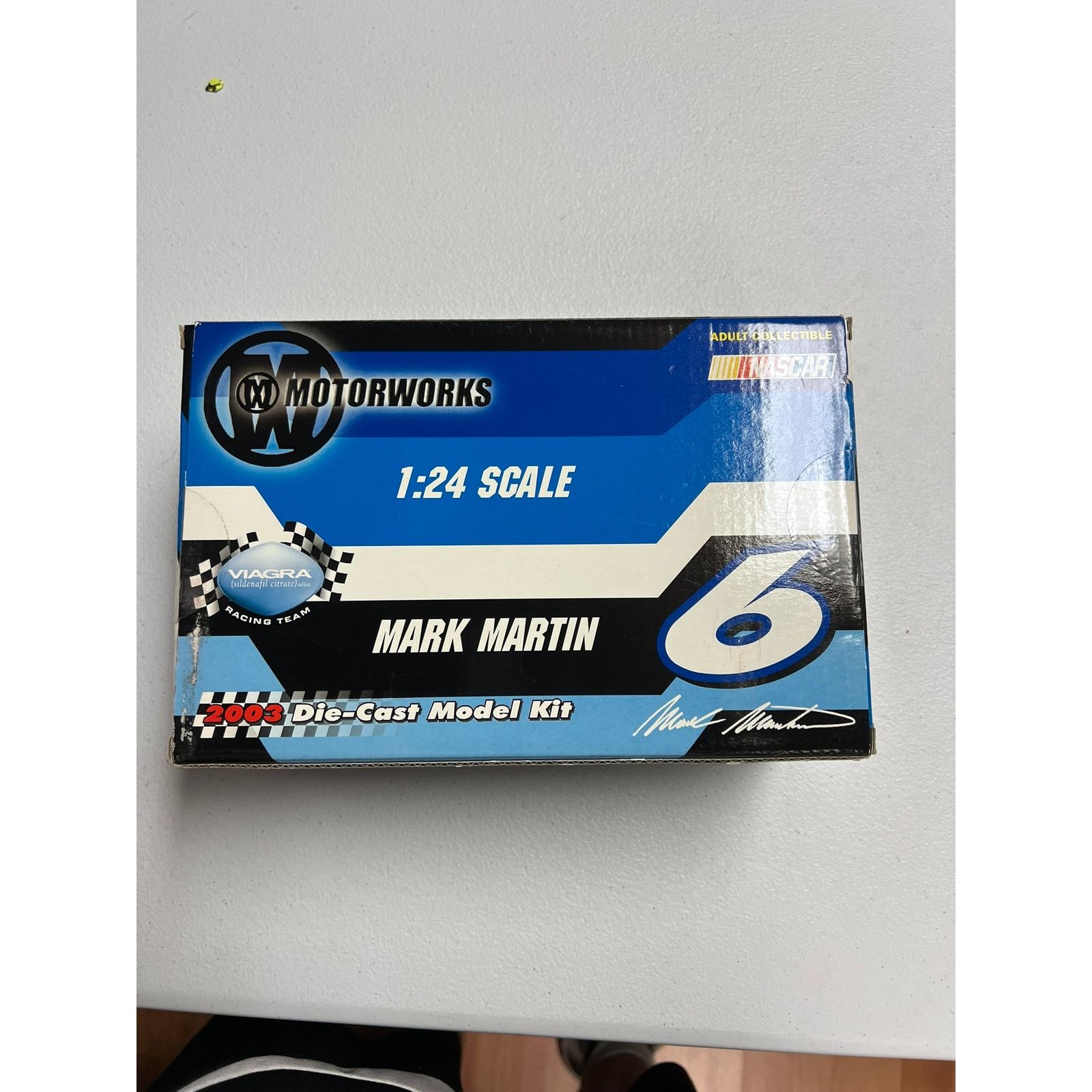 Vintage 2003 Die Cast Model Kit Mark Martin Release 1 Collector's Size ONE SIZE - 9 Thumbnail
