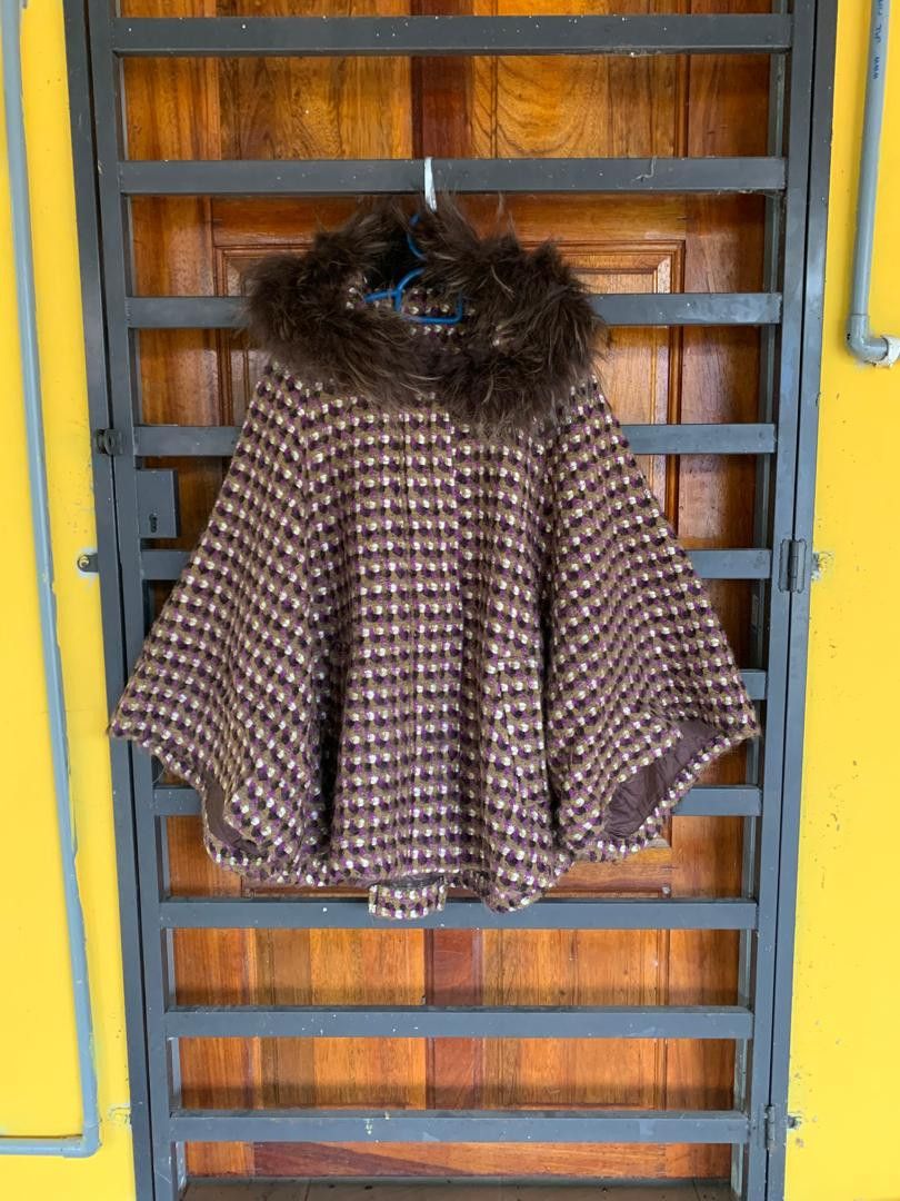 Designer × Japanese Brand Grace Continental cloaks Knitted Size XS / US 0-2 / IT 36-38 - 1 Thumbnail
