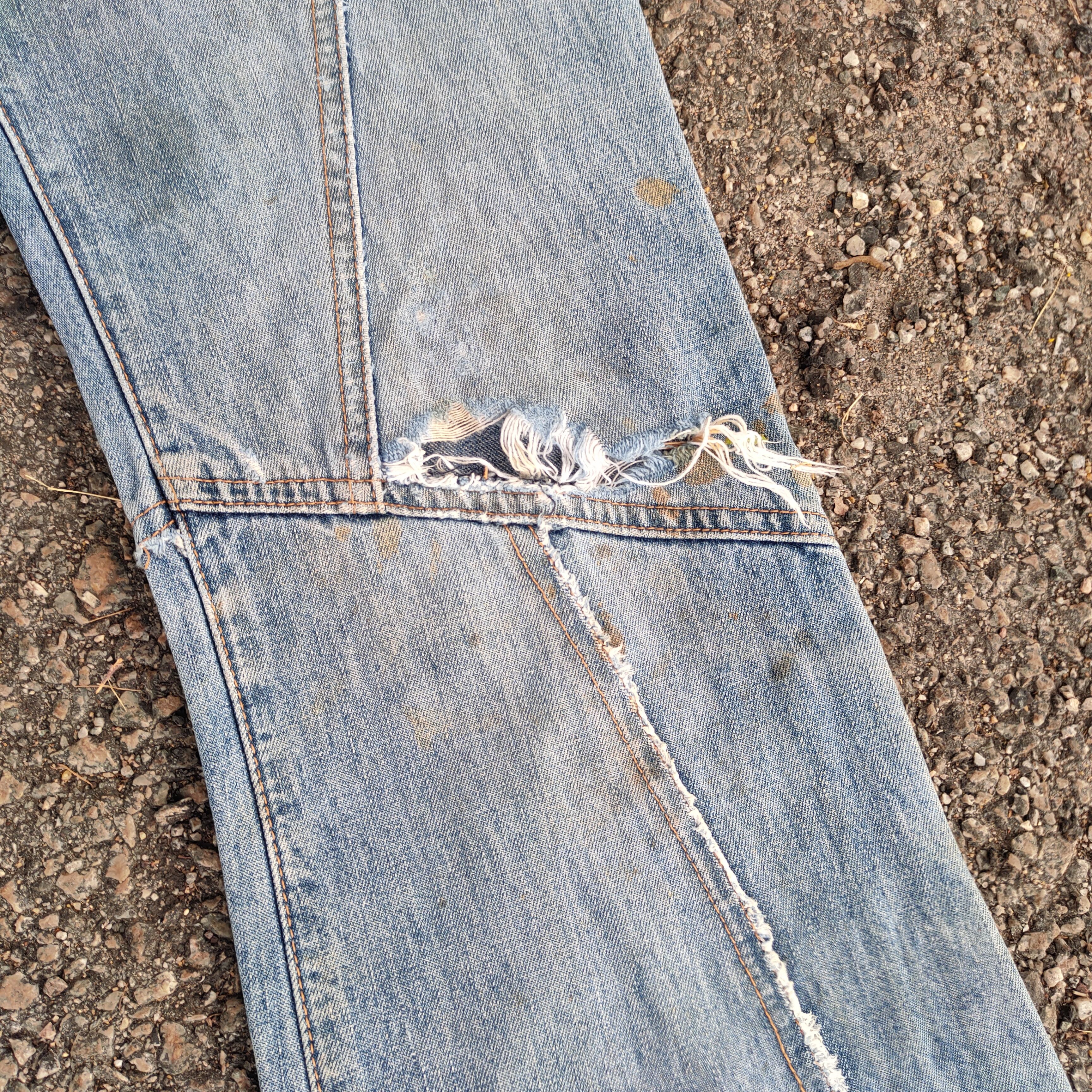 Japanese Brand FLARE VINTAGE JAPANESE FADED DISTRESSED JEANS DENIM PANTS Size US 28 / EU 44 - 8 Thumbnail