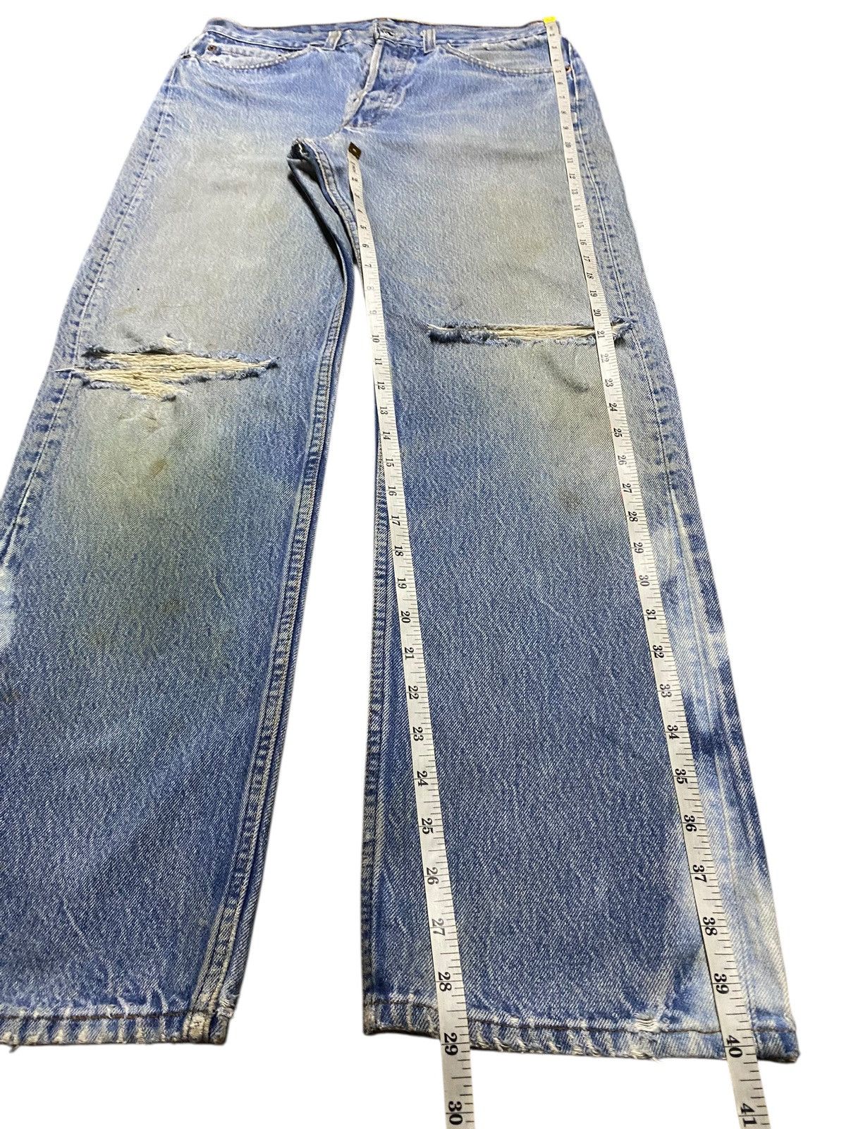 Levi's Levi’s 501 Distressed Light Wash Straight USA Vintage Size US 32 / EU 48 - 16 Thumbnail