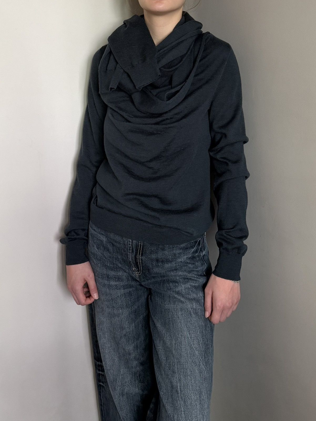 Maison Margiela Maison Margiela 4-Sleeve Wool Sweater Size S / US 4 / IT 40 - 2 Thumbnail
