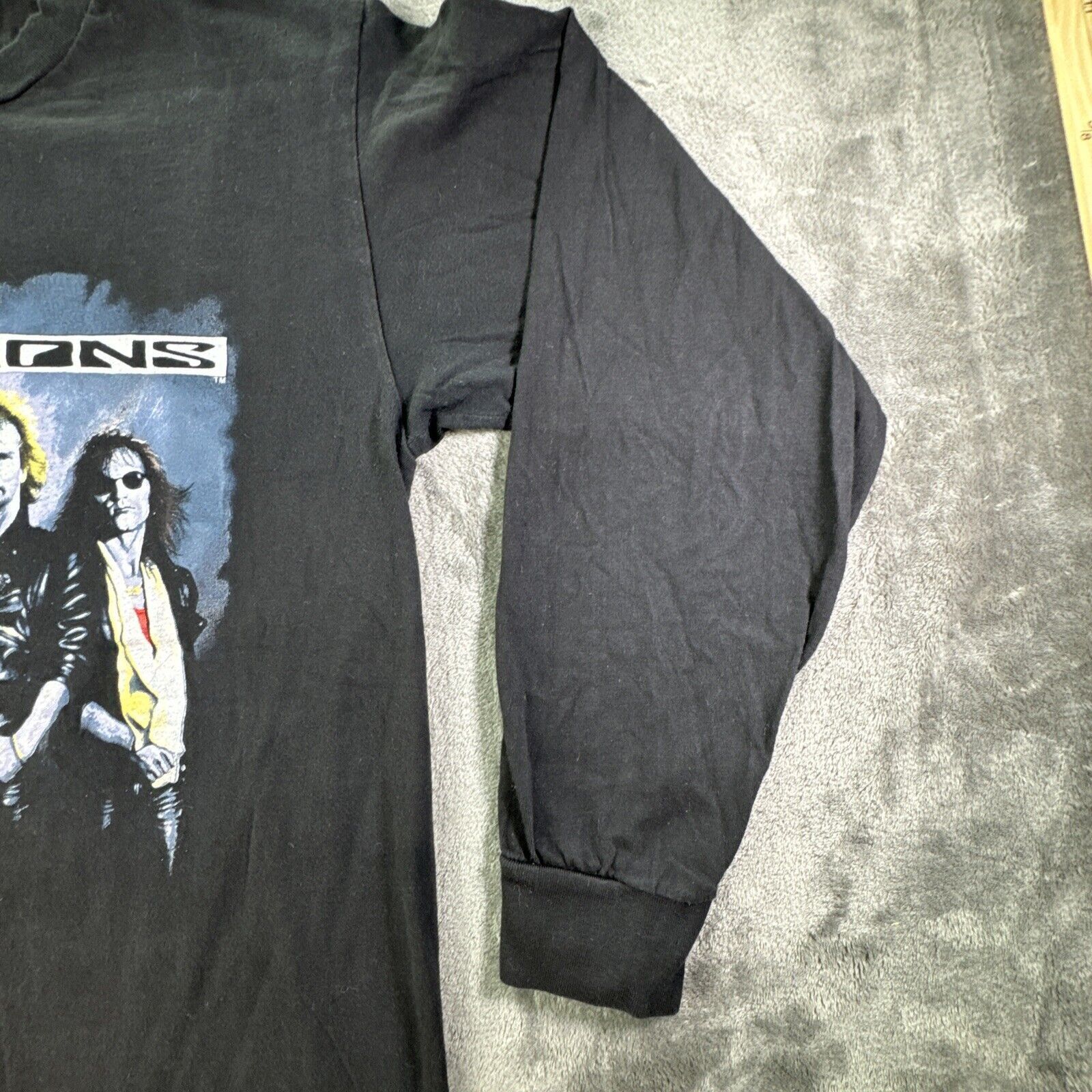 Other Vintage Scorpions T-Shirt Large Long Sleeve Crazy World Tour Size US L / EU 52-54 / 3 - 6 Thumbnail
