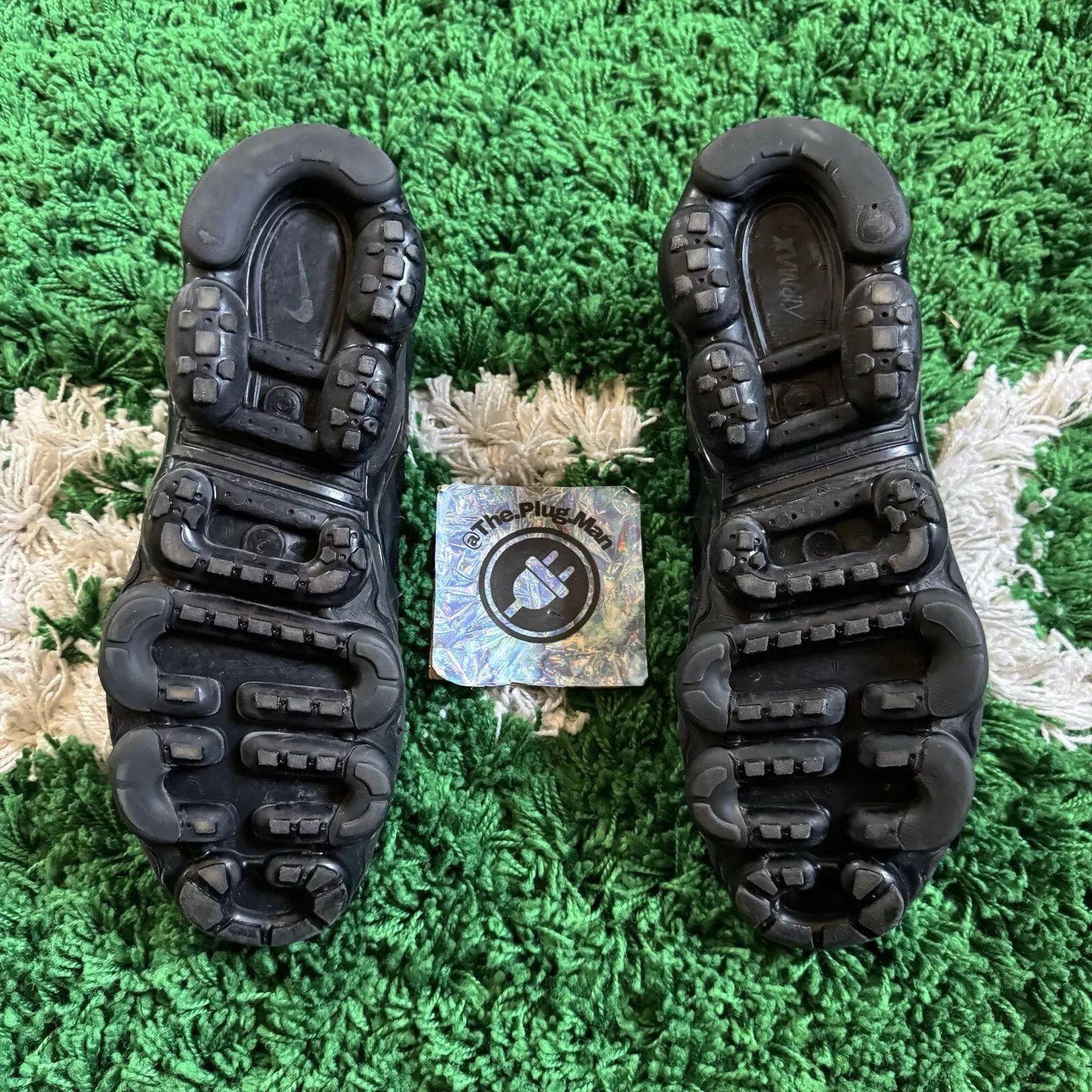 Nike Nike Air Vapormax Plus Triple Black Size US 10.5 / EU 43-44 - 4 Thumbnail