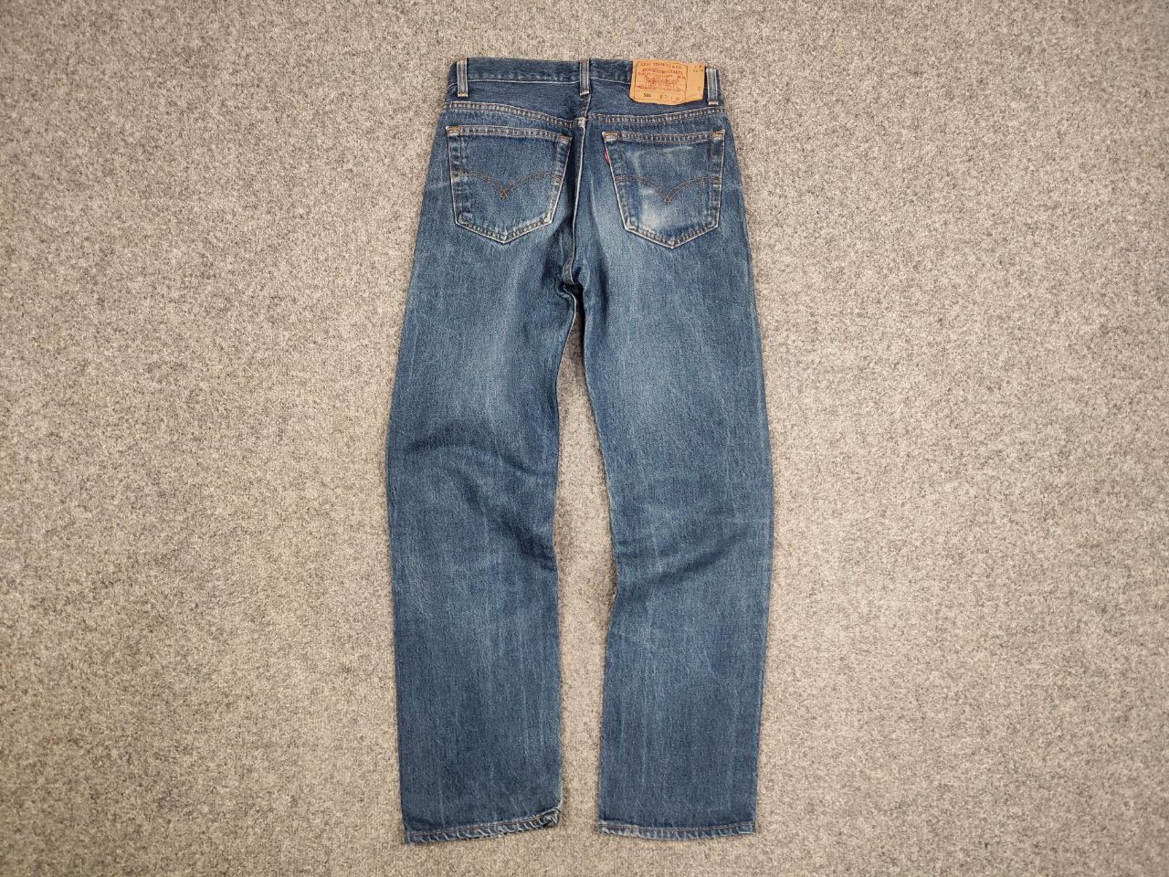 Levi's Vintage 90's levis 501 Distressed Faded Denim Jeans usa Size US 31 - 10 Thumbnail