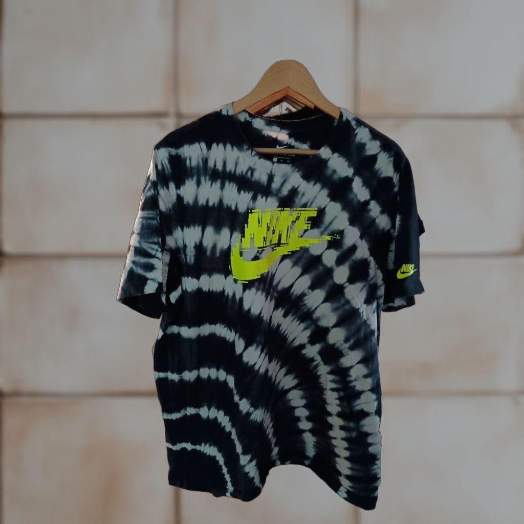 VINTAGE Nike Spell Out Acid Wash Tie Dye Tee Mens XL Multicolor Shirt 90s