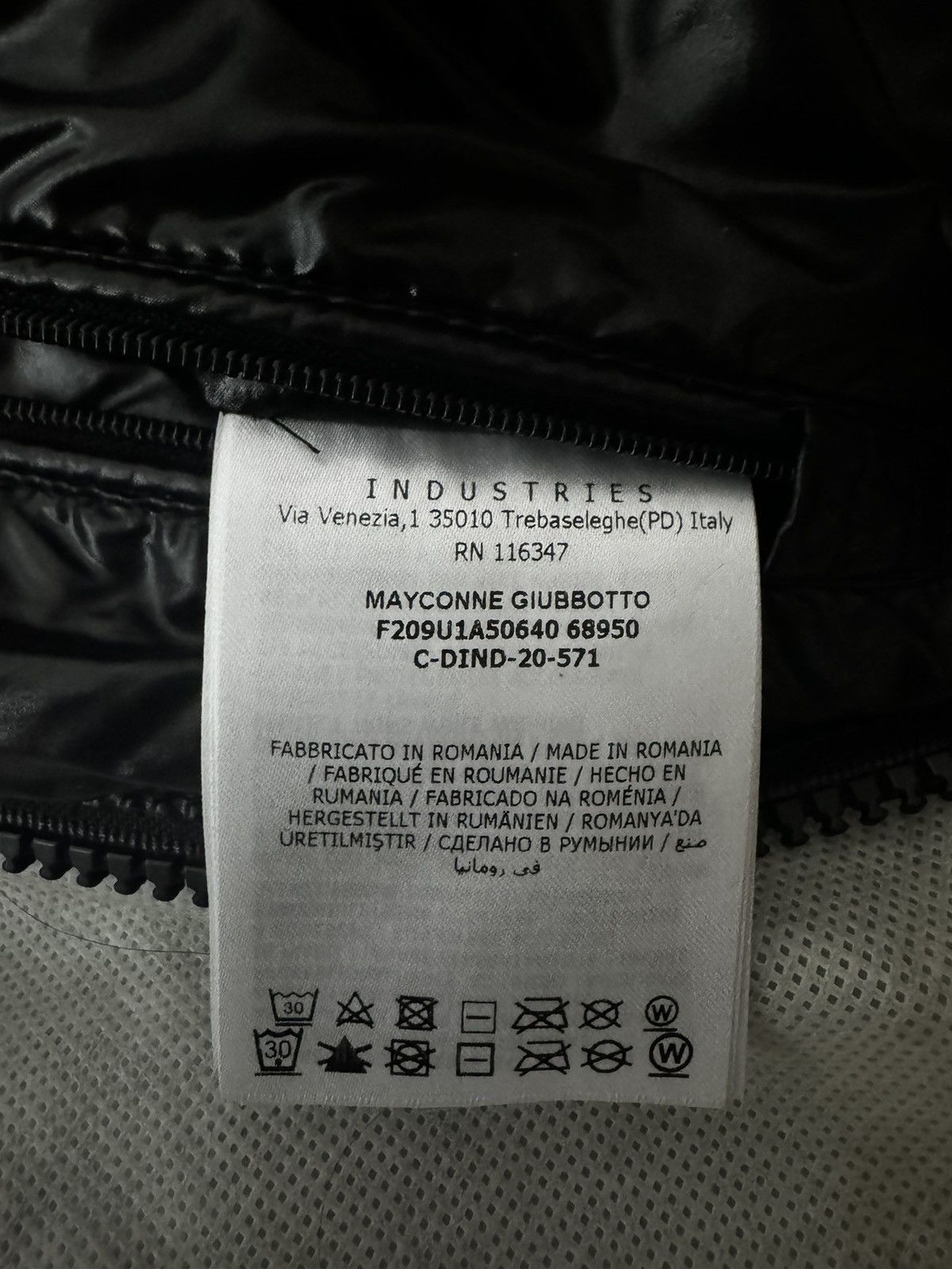 Fragment Design × Moncler Moncler x Fragment Mayconne Down Jacket Size US L / EU 52-54 / 3 - 12 Thumbnail