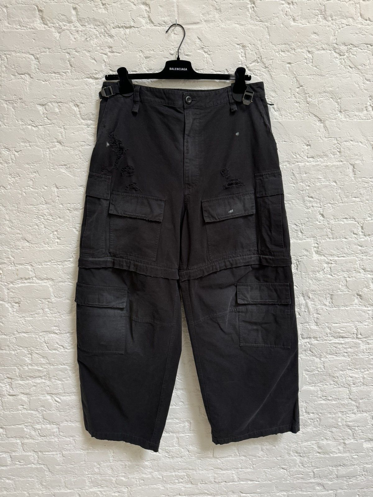 Pre-owned Balenciaga Cargo Pants/shorts Size 50 In Black