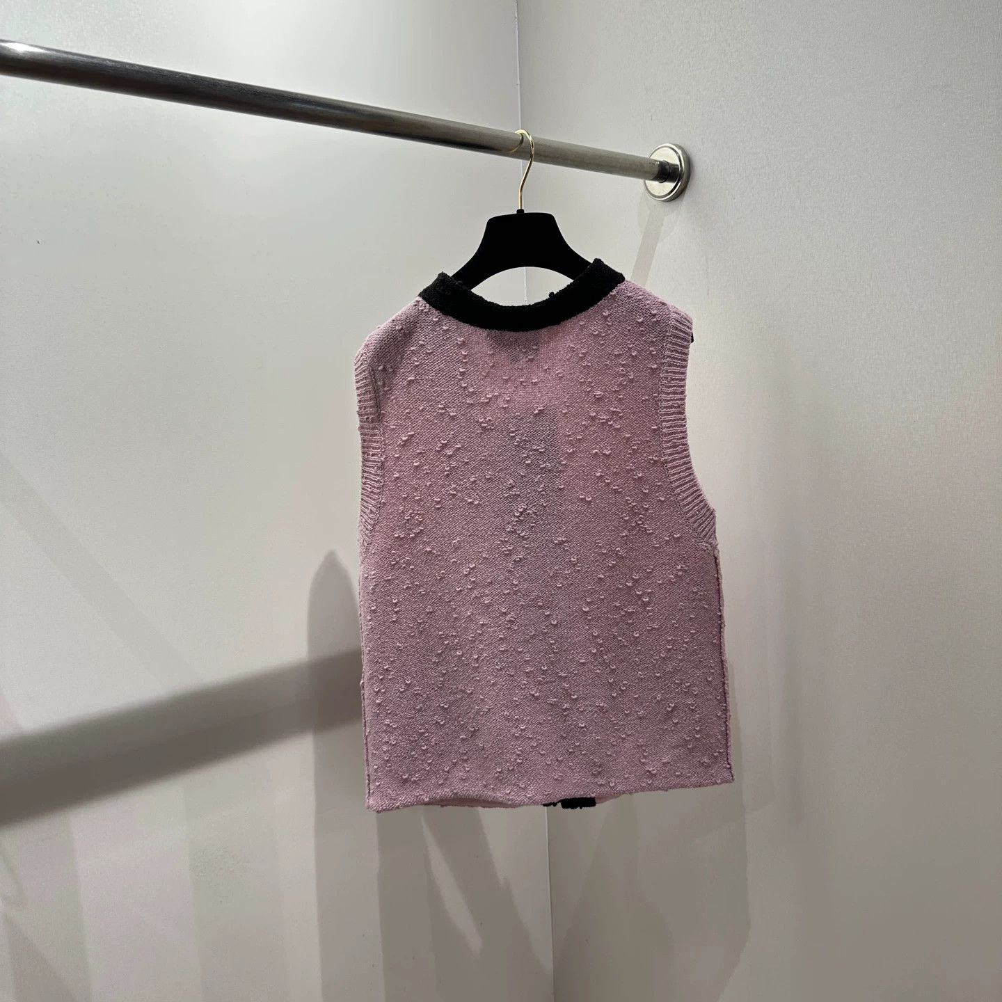 Chanel Chanel 24K pink black wool vest size 34 Size XS / US 0-2 / IT 36-38 - 2 Thumbnail