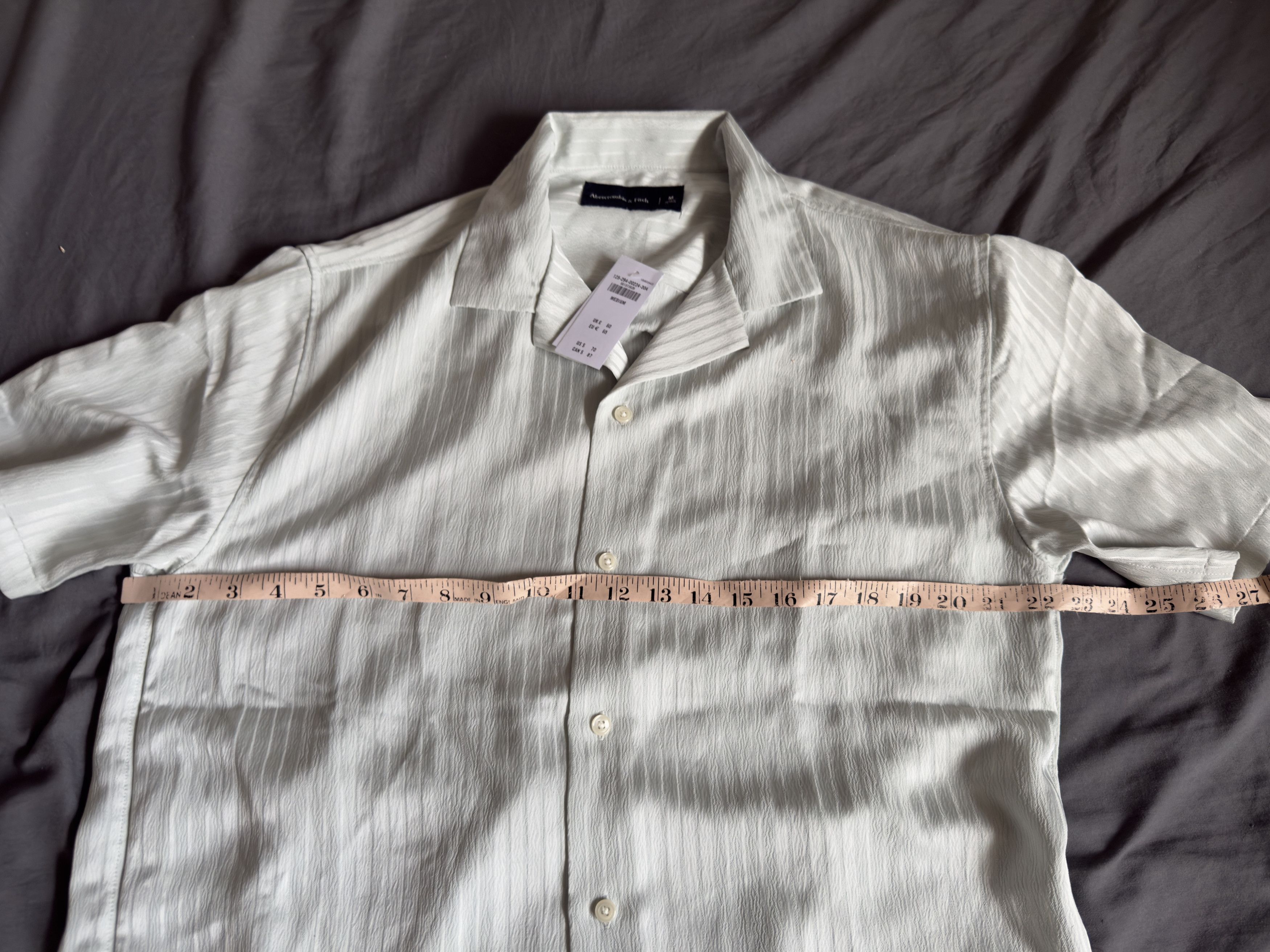 Abercrombie & Fitch Abercrombie & Fitch Camp Collar Button-Up Shirt med $75 Size US M / EU 48-50 / 2 - 3 Thumbnail