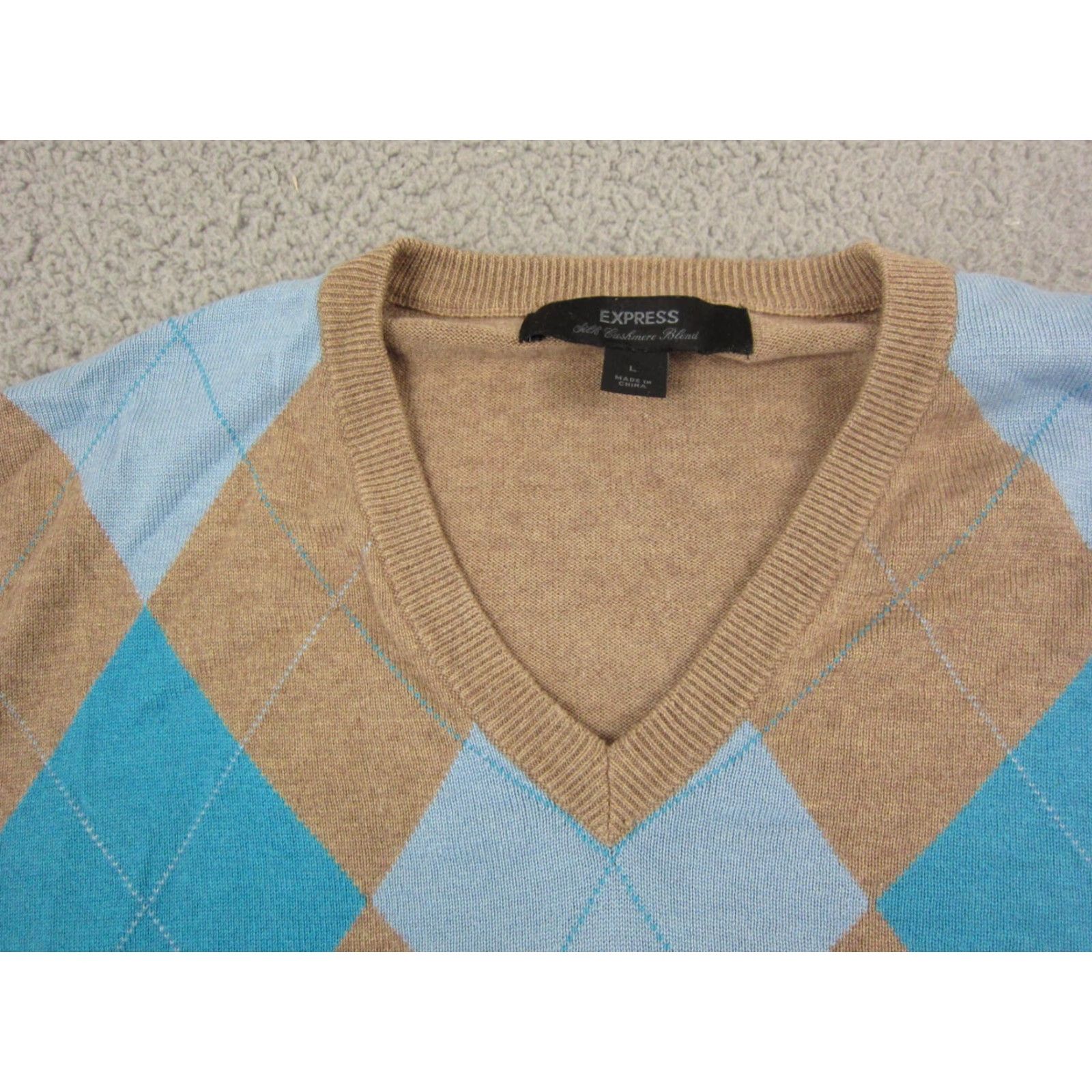 Express Express Sweater Mens L Brown Silk Cashmere Knit V-Neck Pullover 90s Casual Shirt? Size US L / EU 52-54 / 3 - 4 Thumbnail