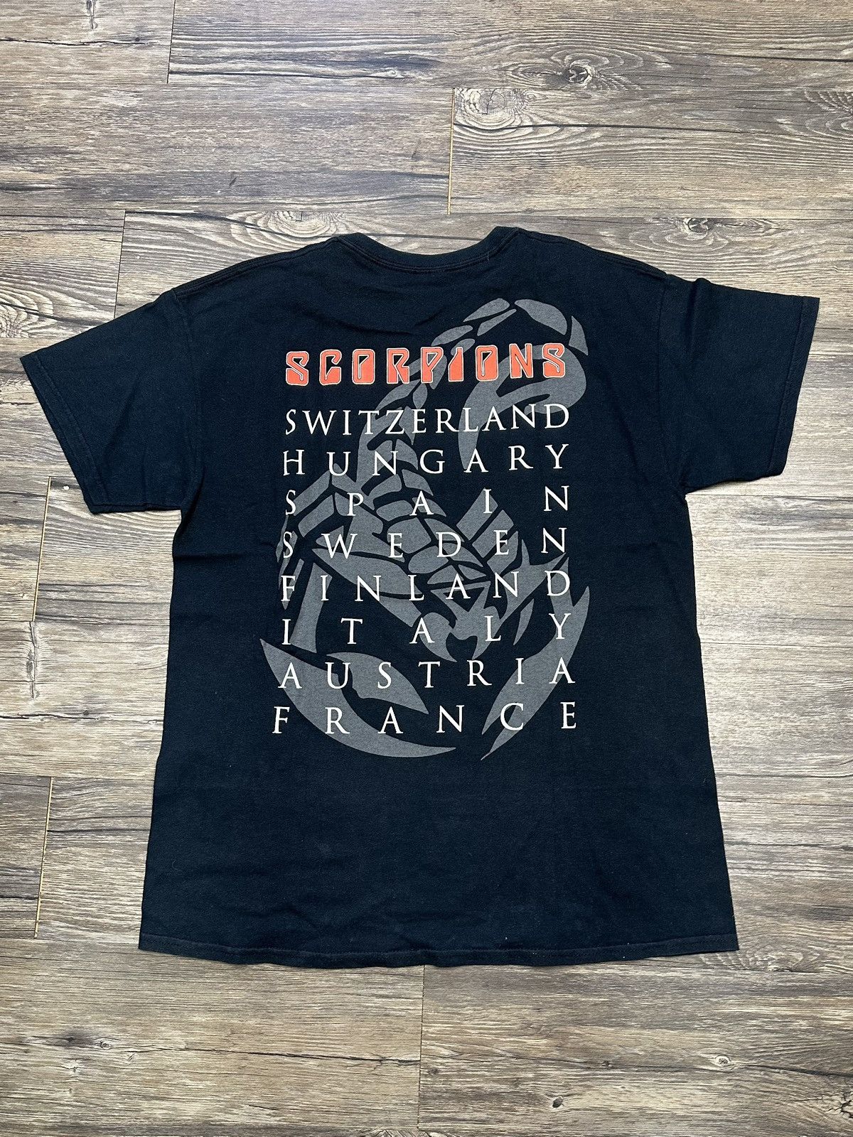 Vintage Vintage 90’s Scorpions Band T-Shirt Size US L / EU 52-54 / 3 - 2 Thumbnail