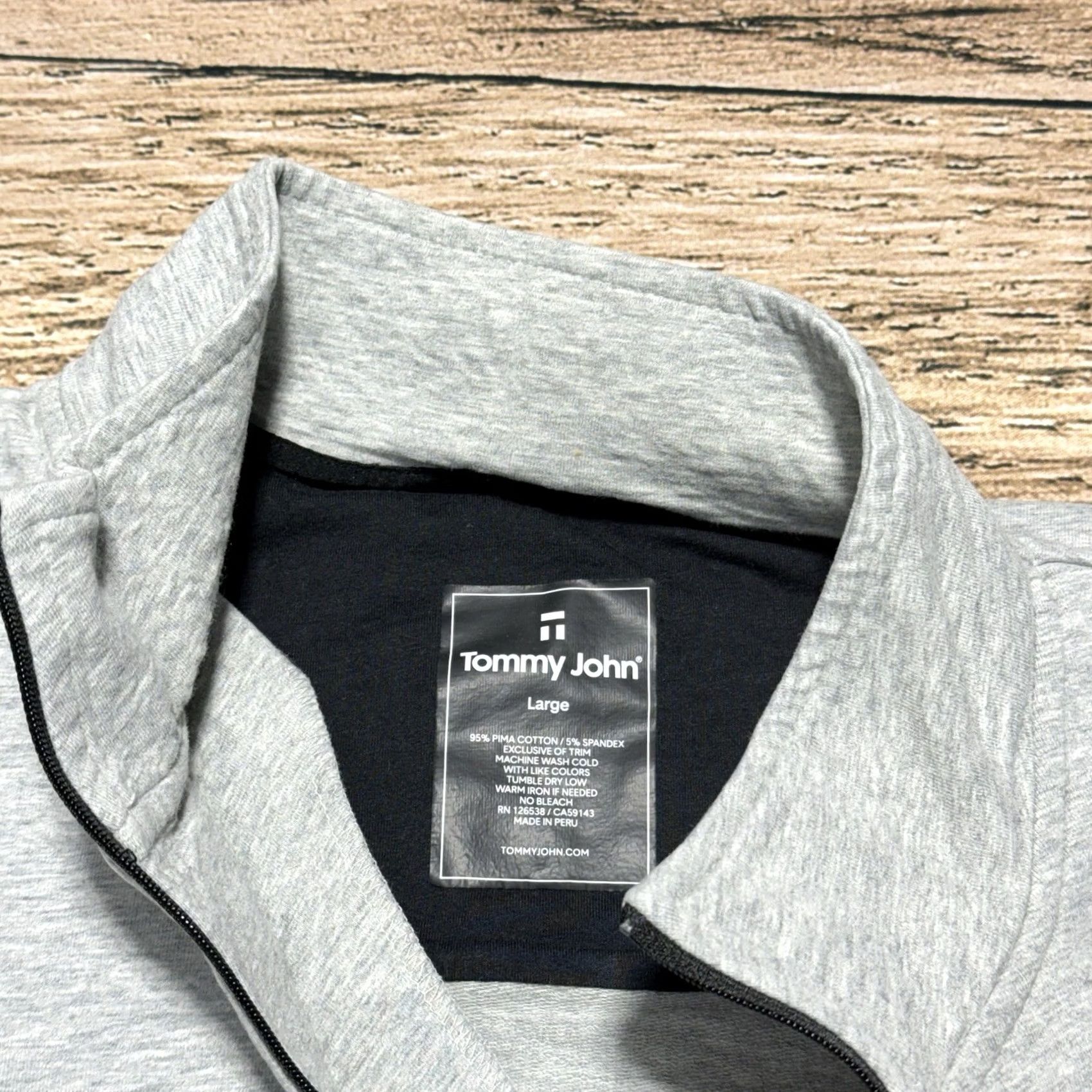 Vintage Tommy John Mens Large Gray 1/4 Zip Pullover Sweatshirt Zip Pockets Athleisure Shirt Size US L / EU 52-54 / 3 - 3 Thumbnail