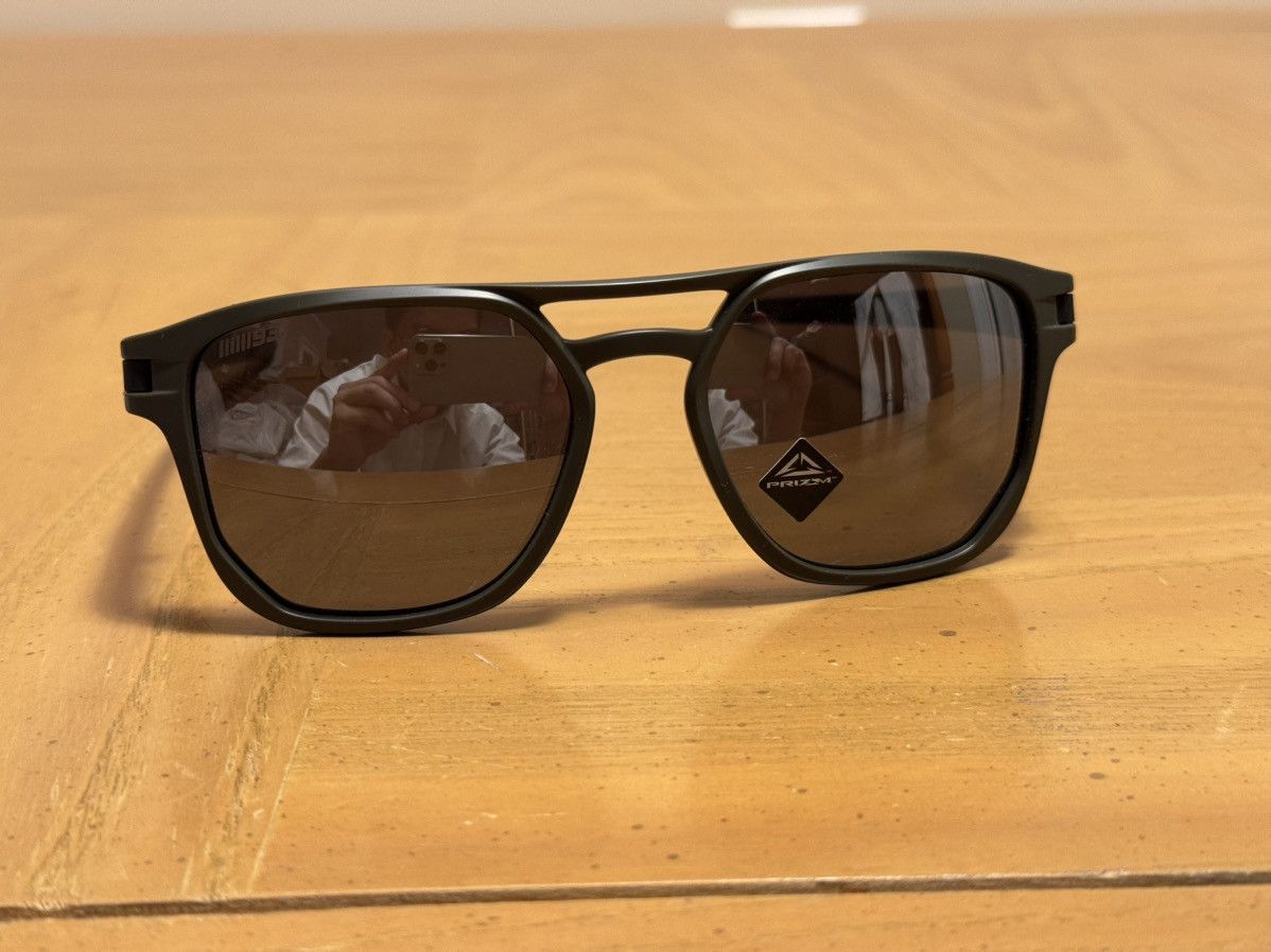 Oakley Oakley- Latch Beta- Frame Matte Olive- Lens Prizm Black Size ONE SIZE - 9 Thumbnail