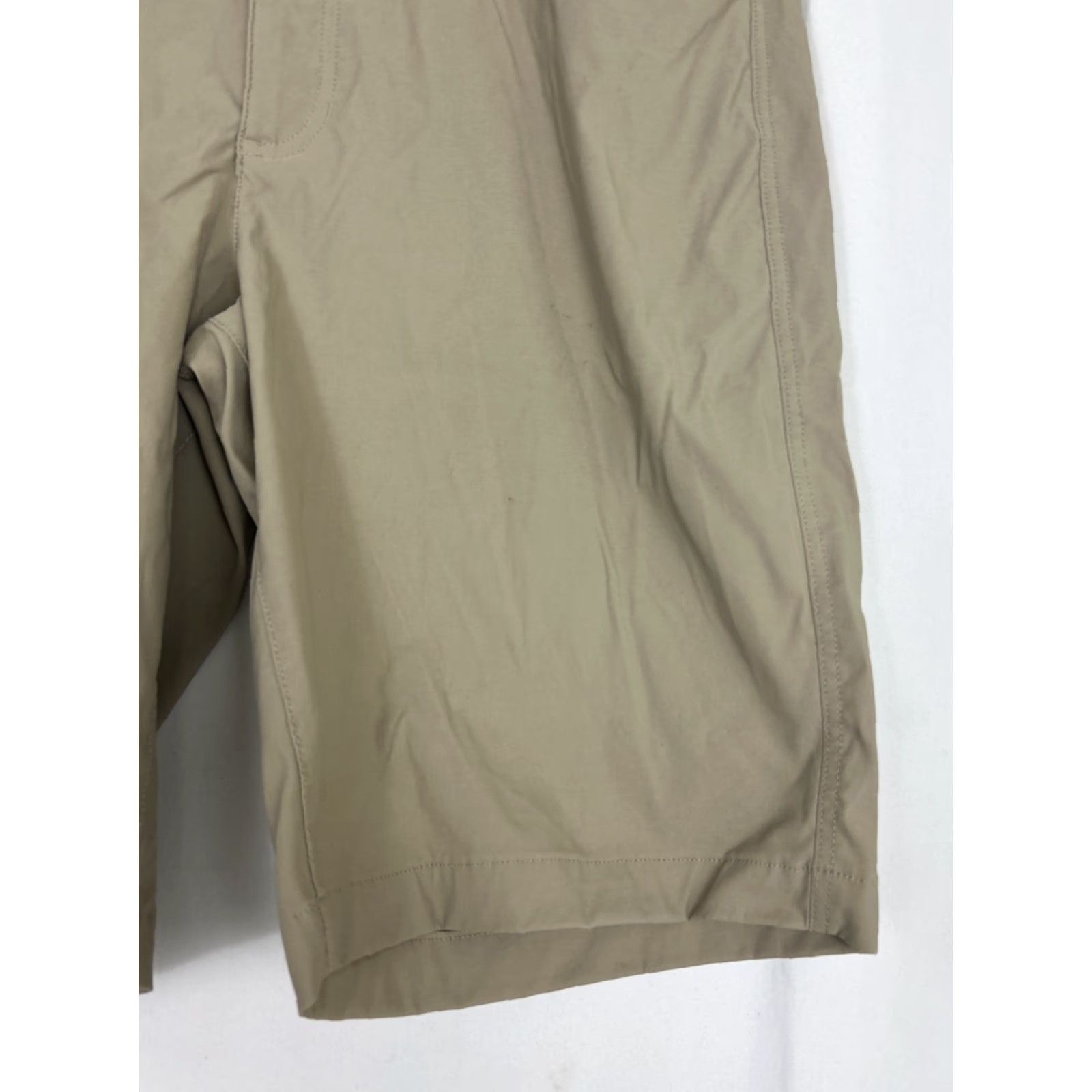 Eddie Bauer Eddie Bauer Cargo Shorts Mens Beige Nylon Spandex 38x11 Pockets Size US 38 / EU 54 - 3 Thumbnail