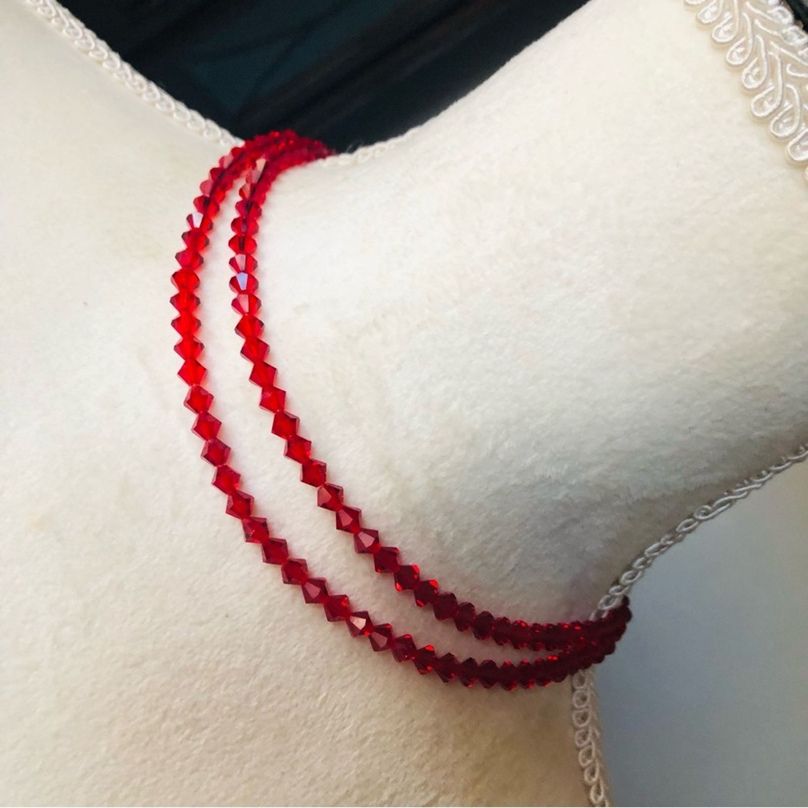 Vintage Vintage red bicone crystal choker and earring set Size ONE SIZE - 1 Thumbnail