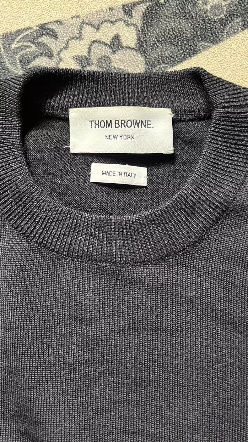 Thom Browne Thom browne Round-neck color-blocked vertical striped sweat Size US S / EU 44-46 / 1 - 8 Thumbnail