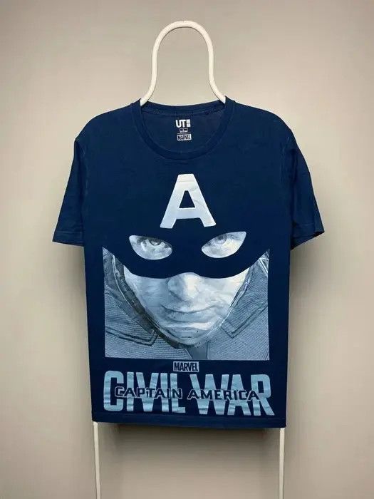 Marvel Comics Uniqlo x marvel studios T-shirts size L blue logo capitan Size US L / EU 52-54 / 3 - 1 Thumbnail