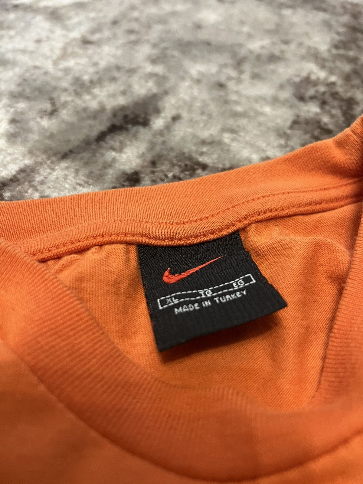 Nike × Vintage Vintage 90s Nike Orange 🍊 Swoosh logo Baggy t shirt Size US L / EU 52-54 / 3 - 6 Thumbnail