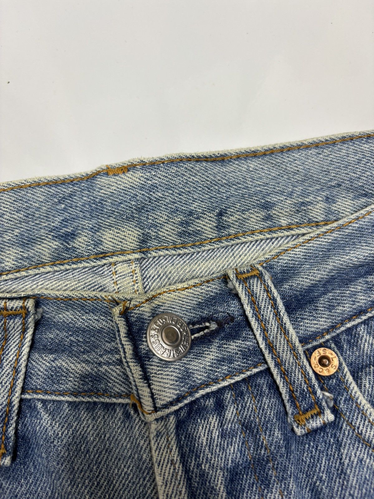 Levi's Vintage Levis 501 Made in USA button 555 Denim Jeans Size US 28 / EU 44 - 9 Thumbnail