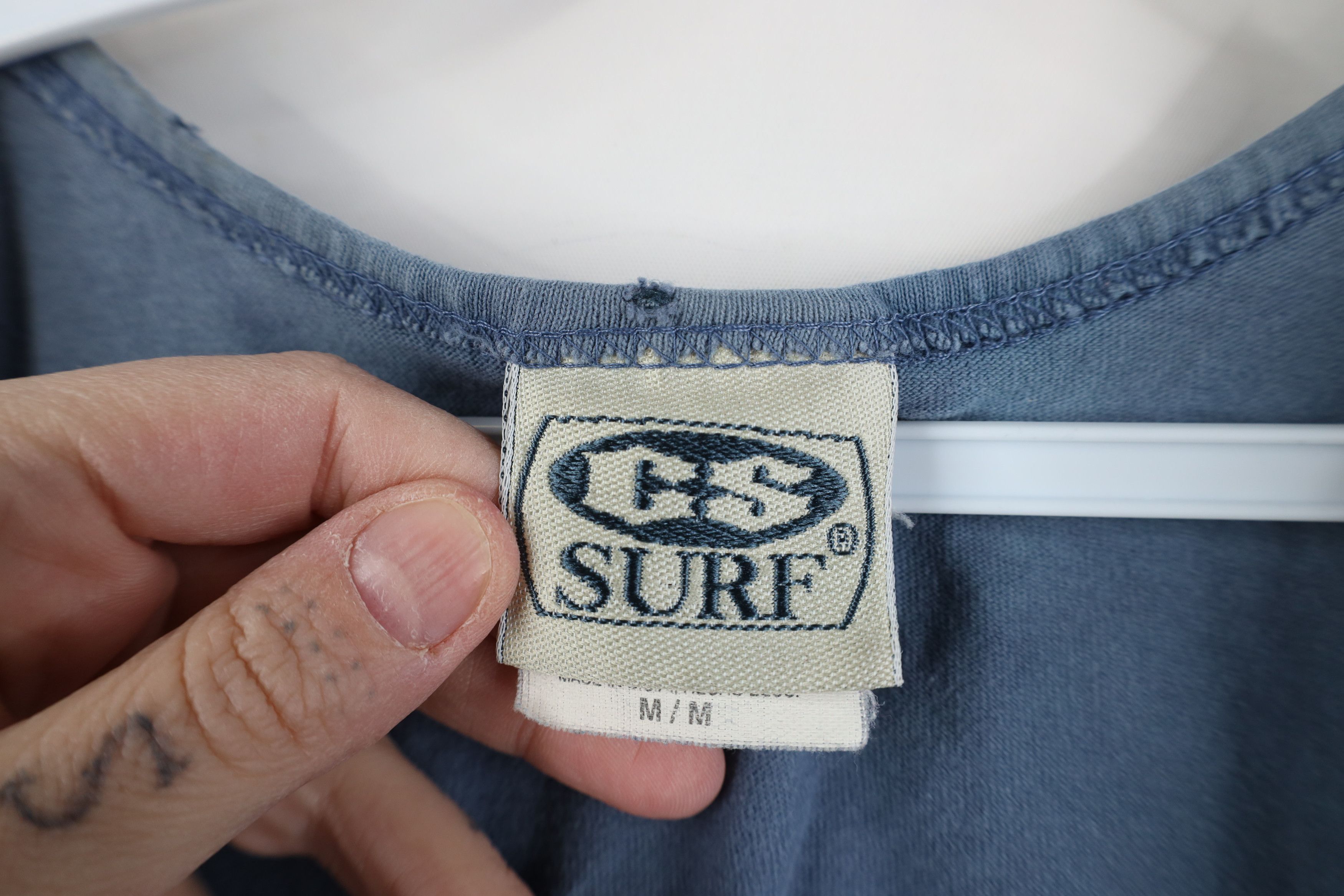 Vintage Vintage 90s Streetwear Surfing Surfboard Tank Top T-Shirt Size US M / EU 48-50 / 2 - 9 Thumbnail
